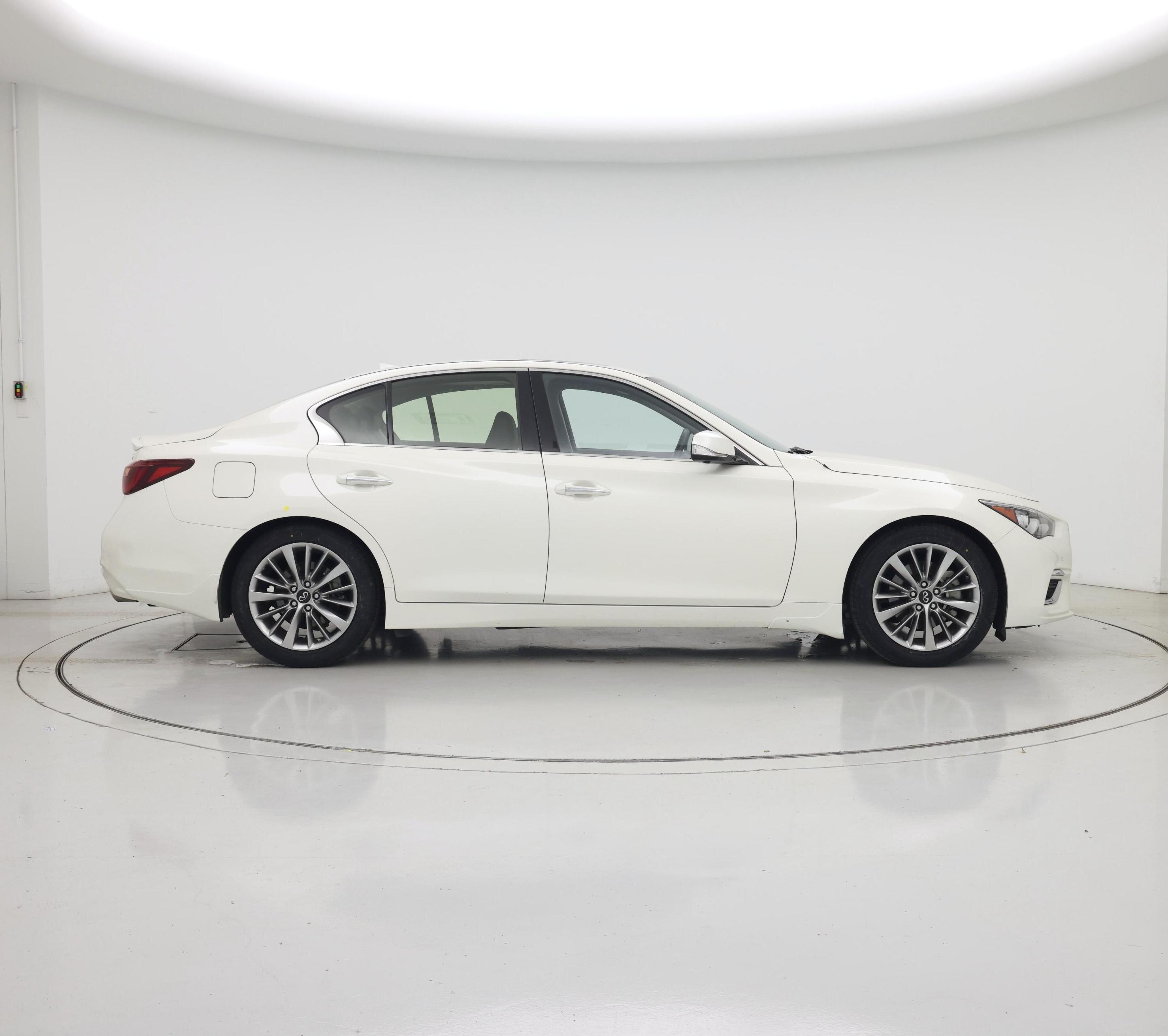 Thumbnail: 2023 INFINITI Q50 - 7