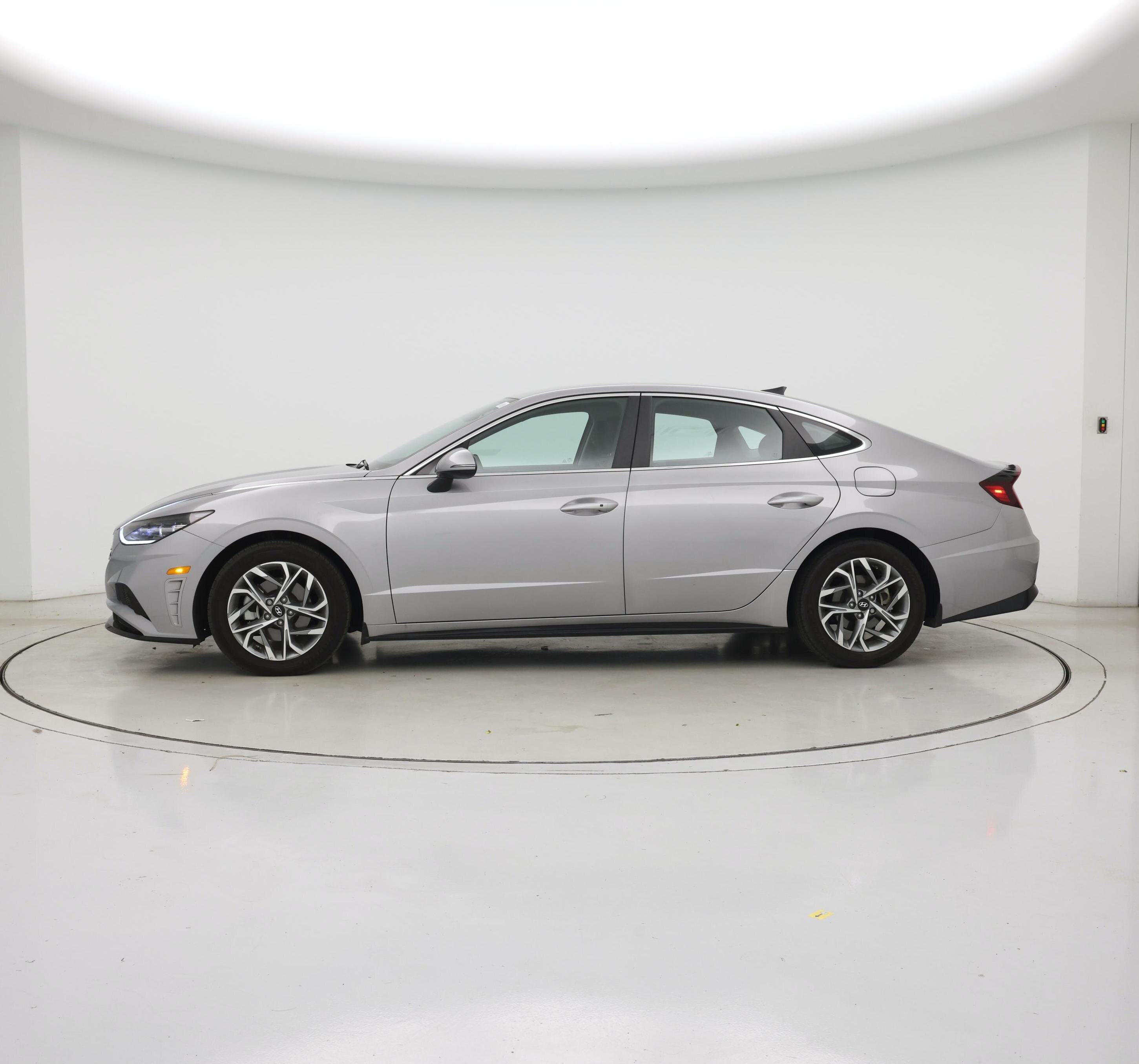 Thumbnail: 2023 Hyundai Sonata - 3