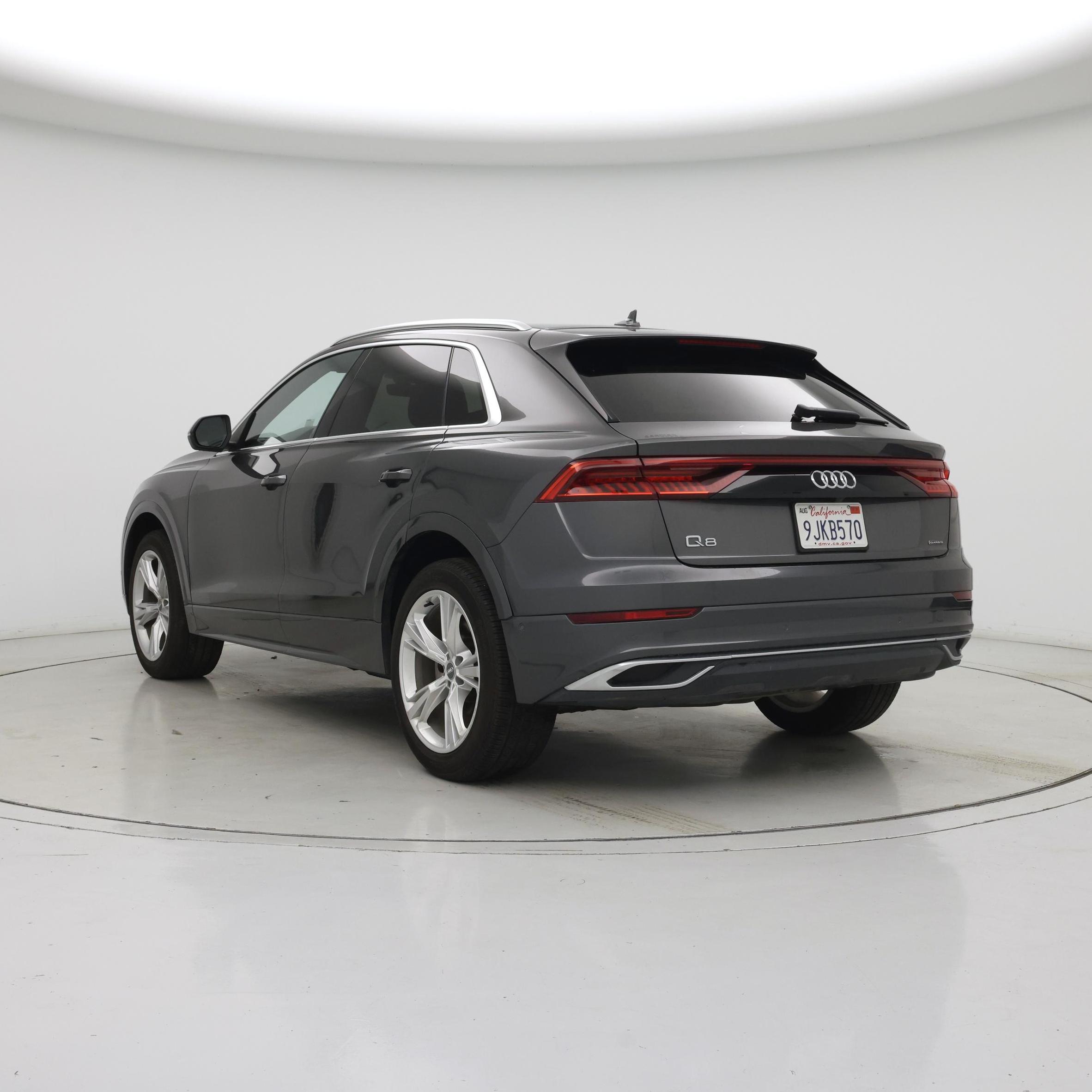 Thumbnail: 2020 Audi Q8 - 2