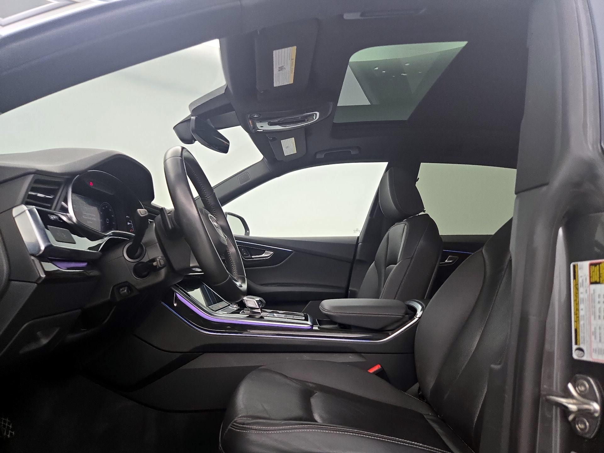Thumbnail: 2020 Audi Q8 - 20