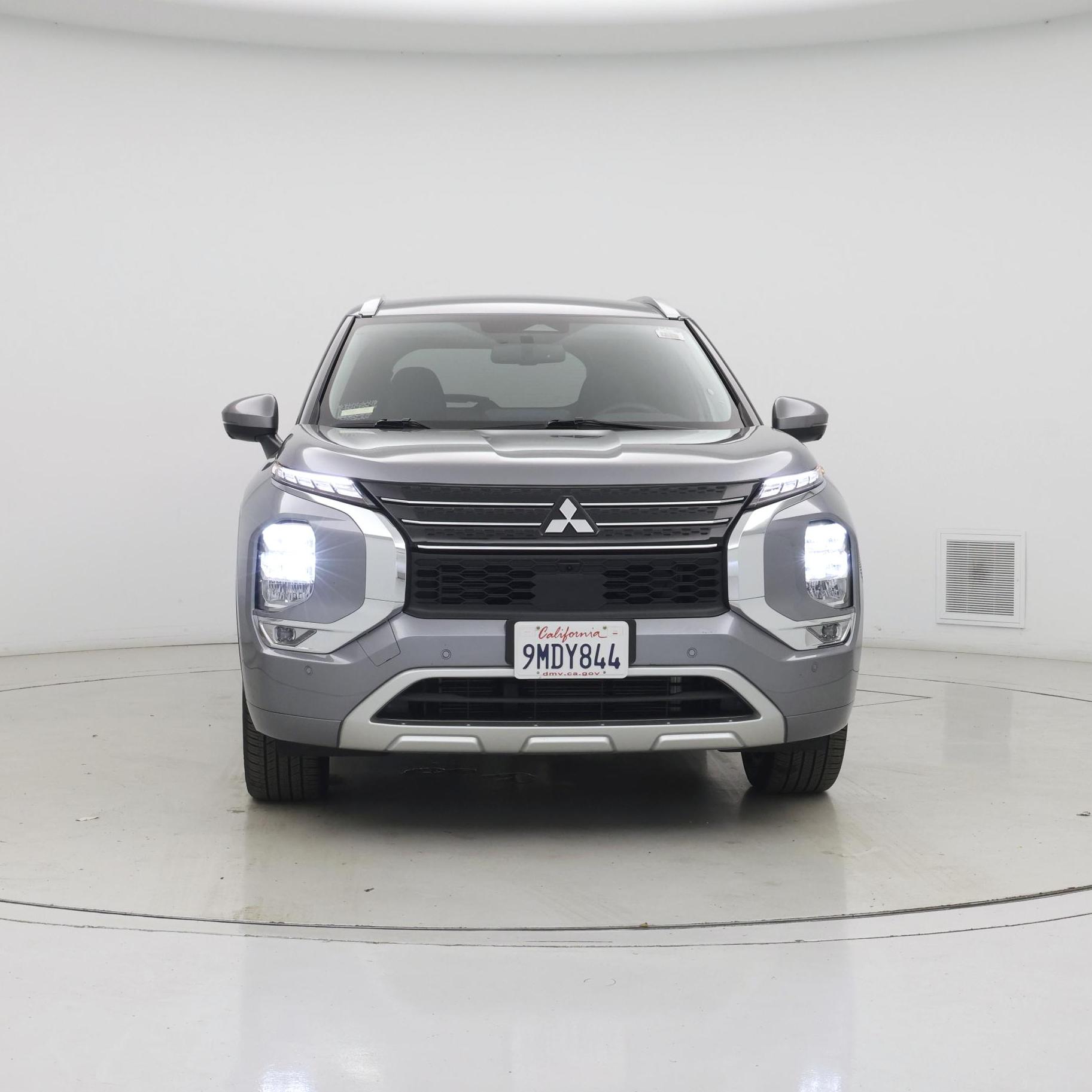 Thumbnail: 2024 Mitsubishi Outlander - 5