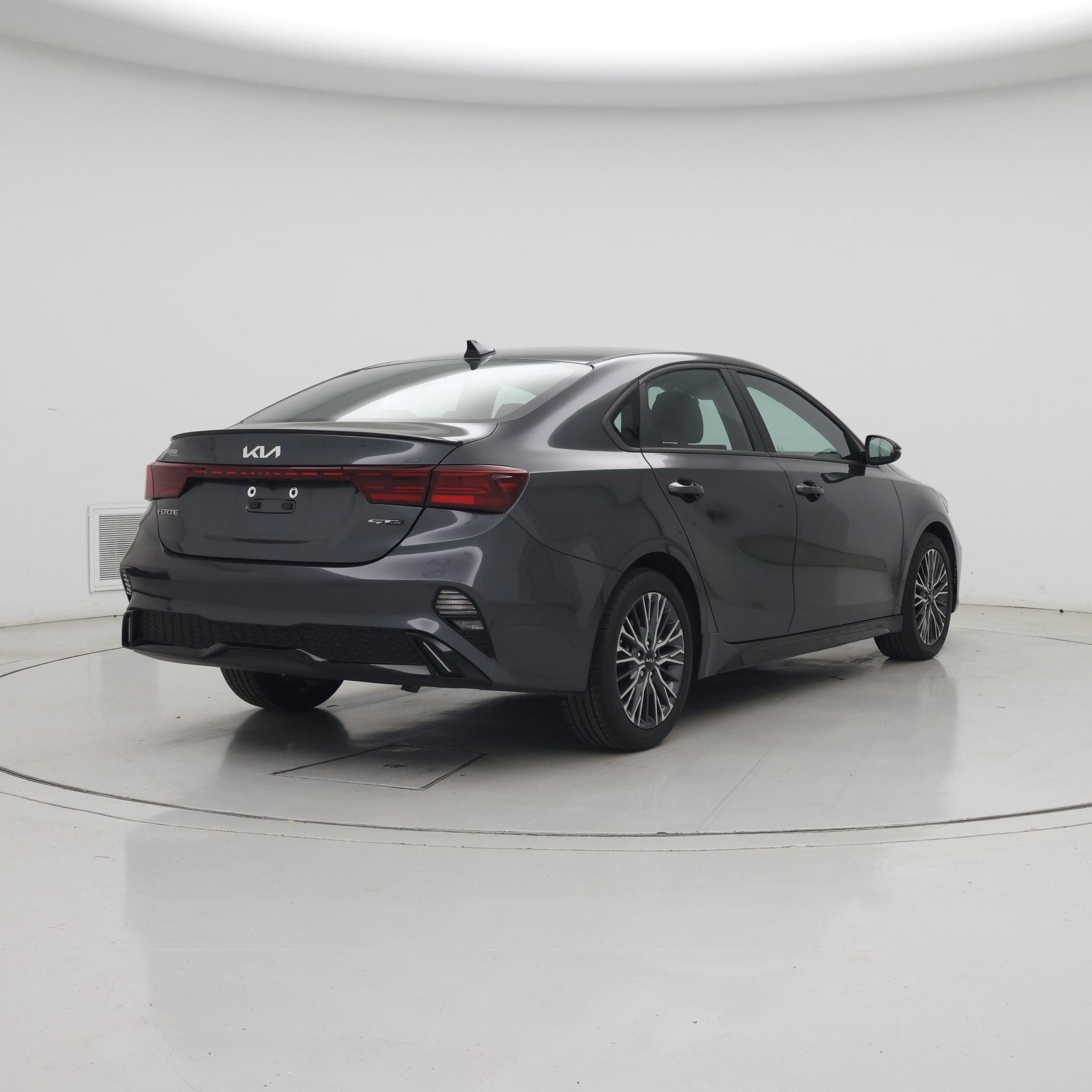Thumbnail: 2023 Kia Forte - 8