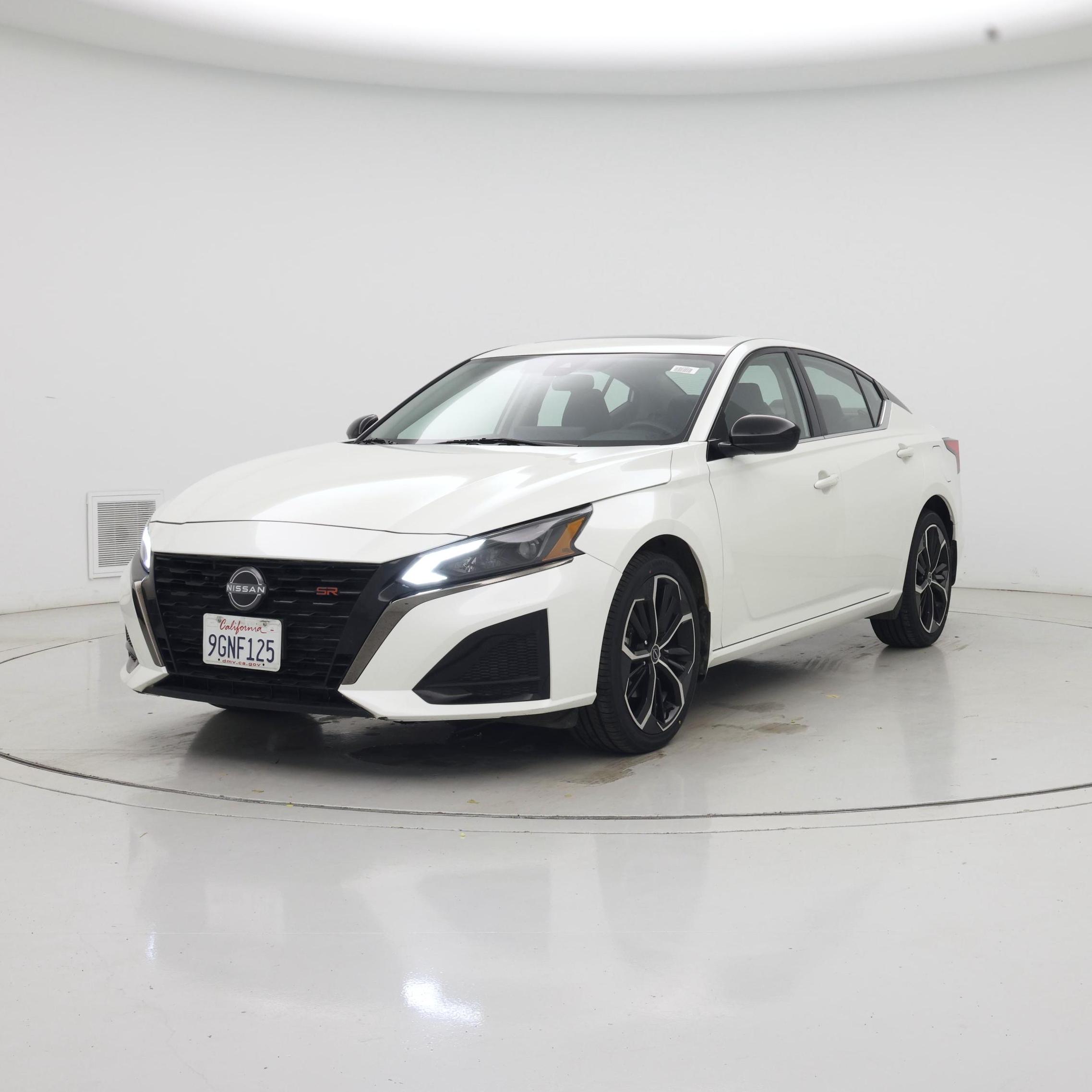 Thumbnail: 2023 Nissan Altima - 4