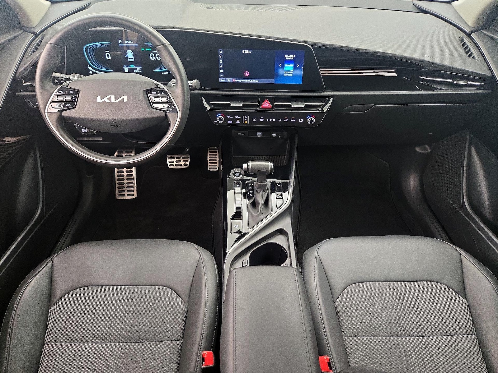 2023 Kia Niro EX Touring - Photo 10