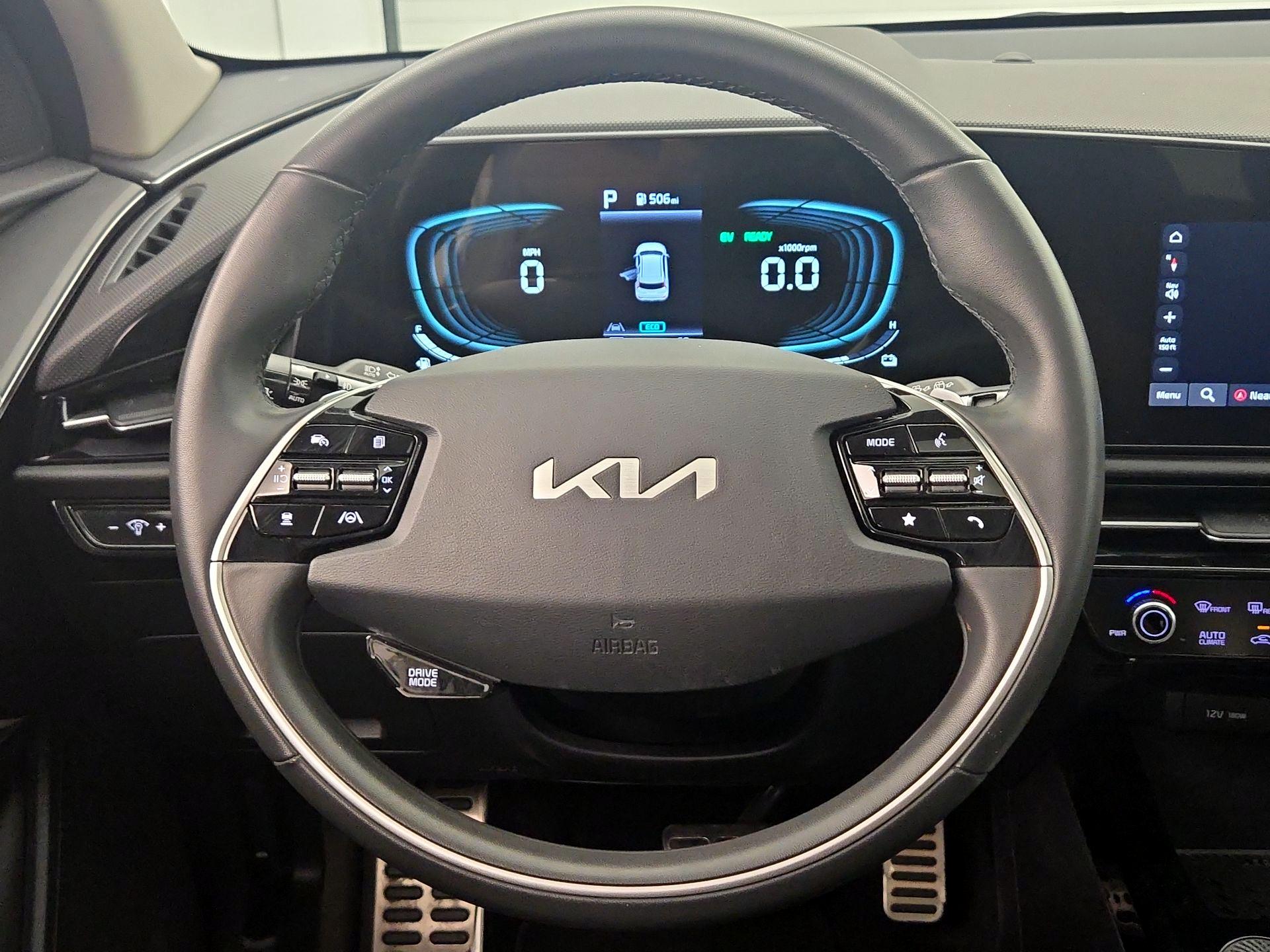 Thumbnail: 2023 Kia Niro - 10