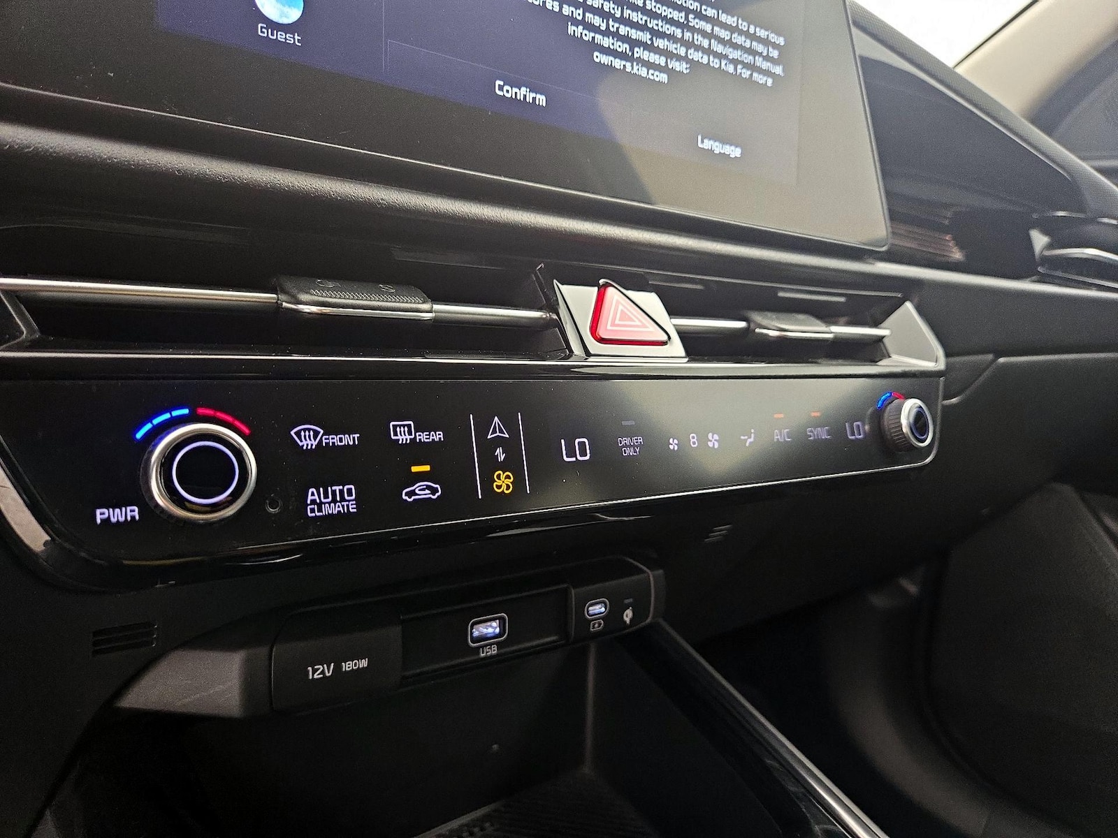 2023 Kia Niro EX Touring - Photo 18