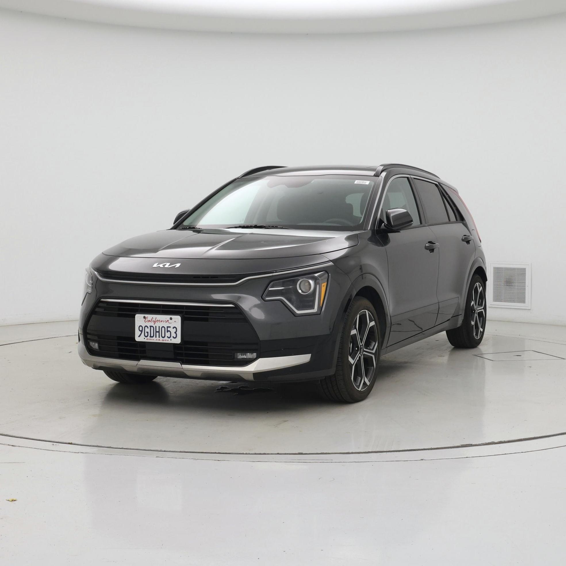 Thumbnail: 2023 Kia Niro - 4