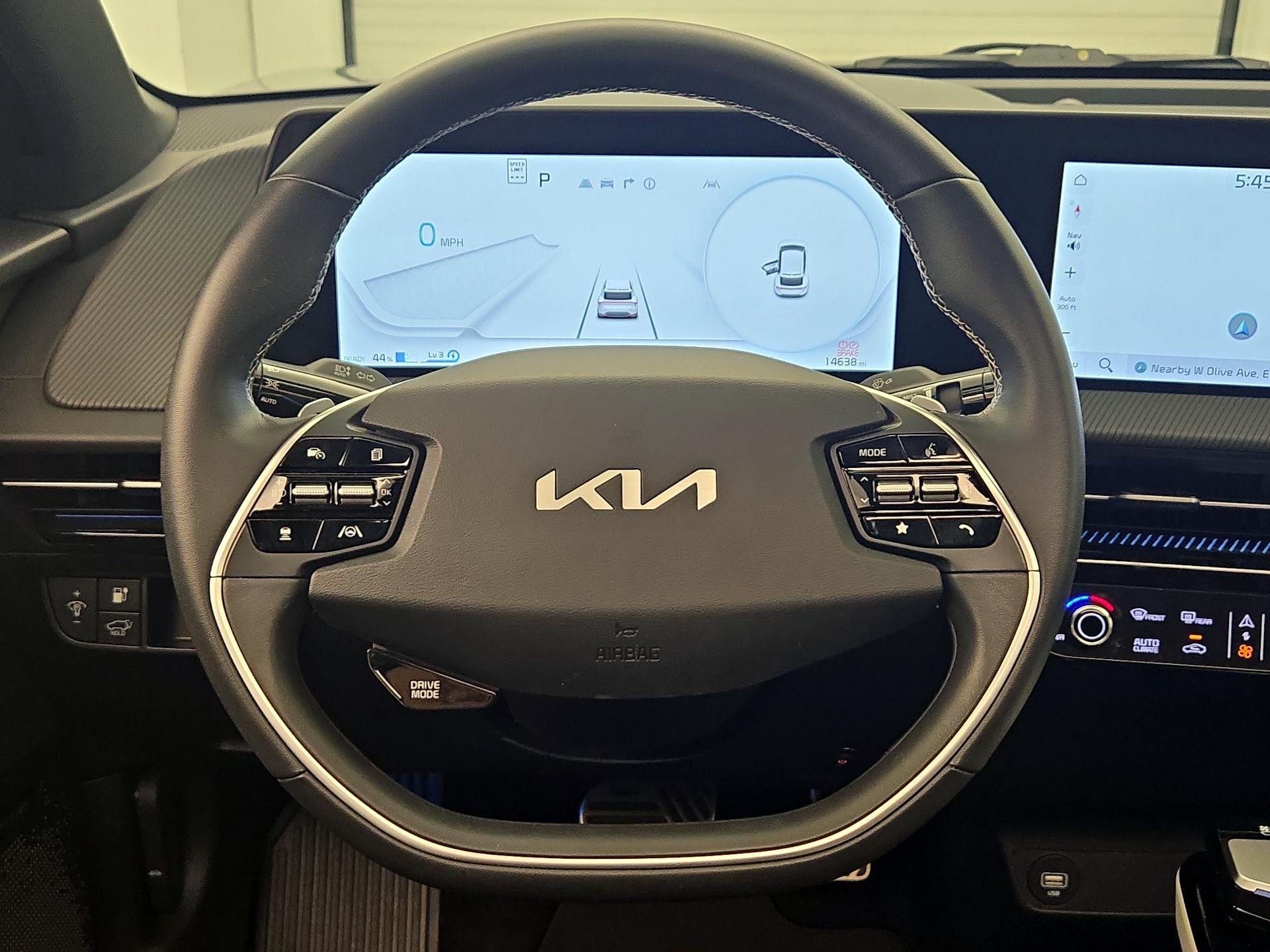 Thumbnail: 2024 Kia EV6 - 10