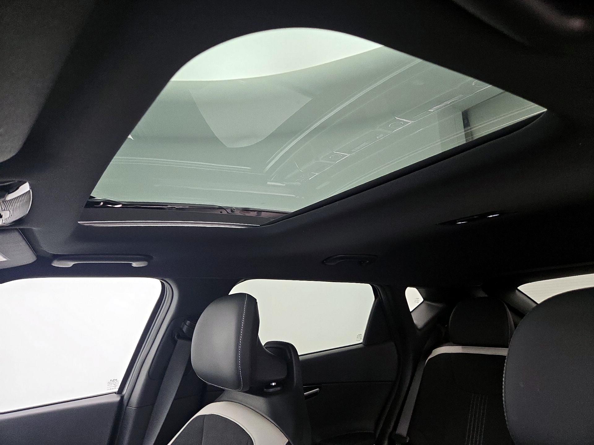 Thumbnail: 2024 Kia EV6 - 20
