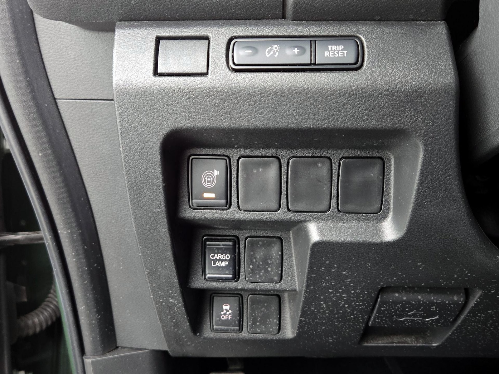 2025 Nissan Frontier SV - Photo 14