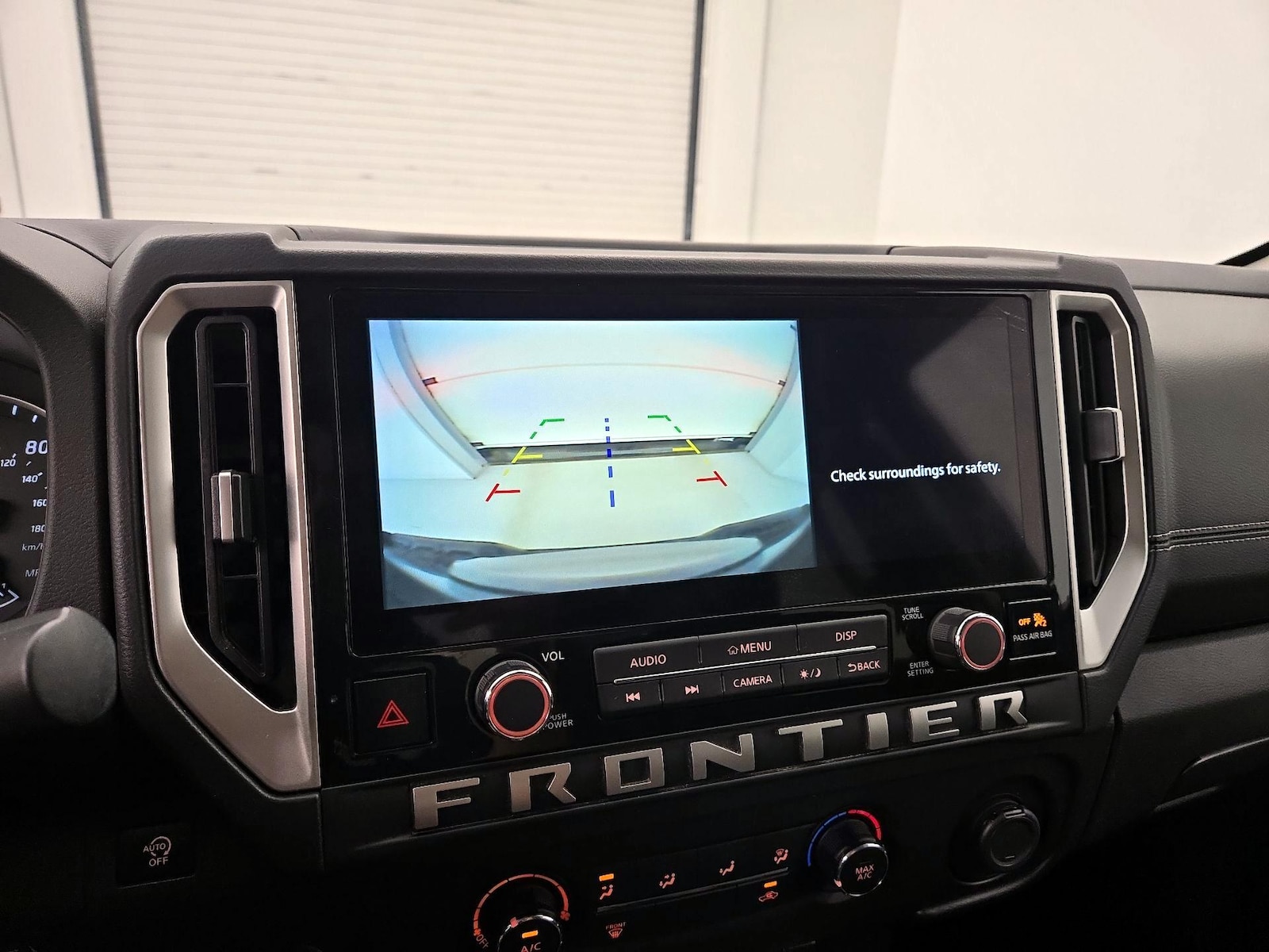 2025 Nissan Frontier SV - Photo 15