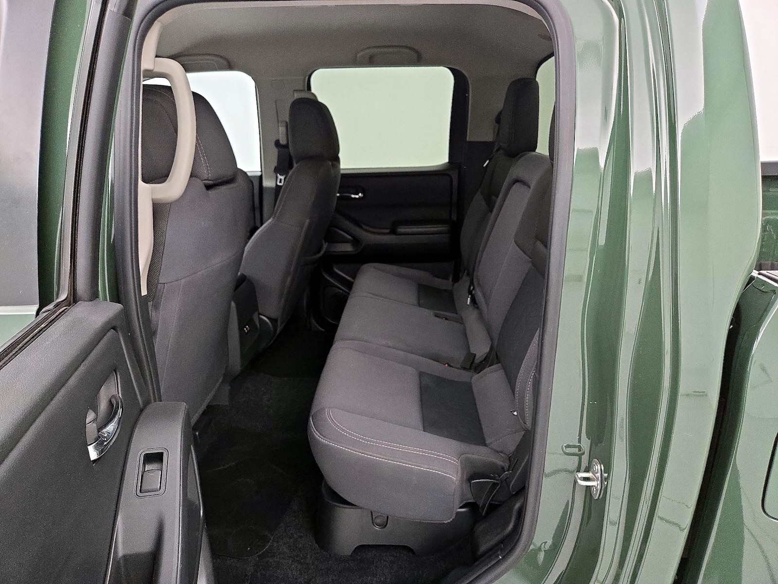 2025 Nissan Frontier SV - Photo 20