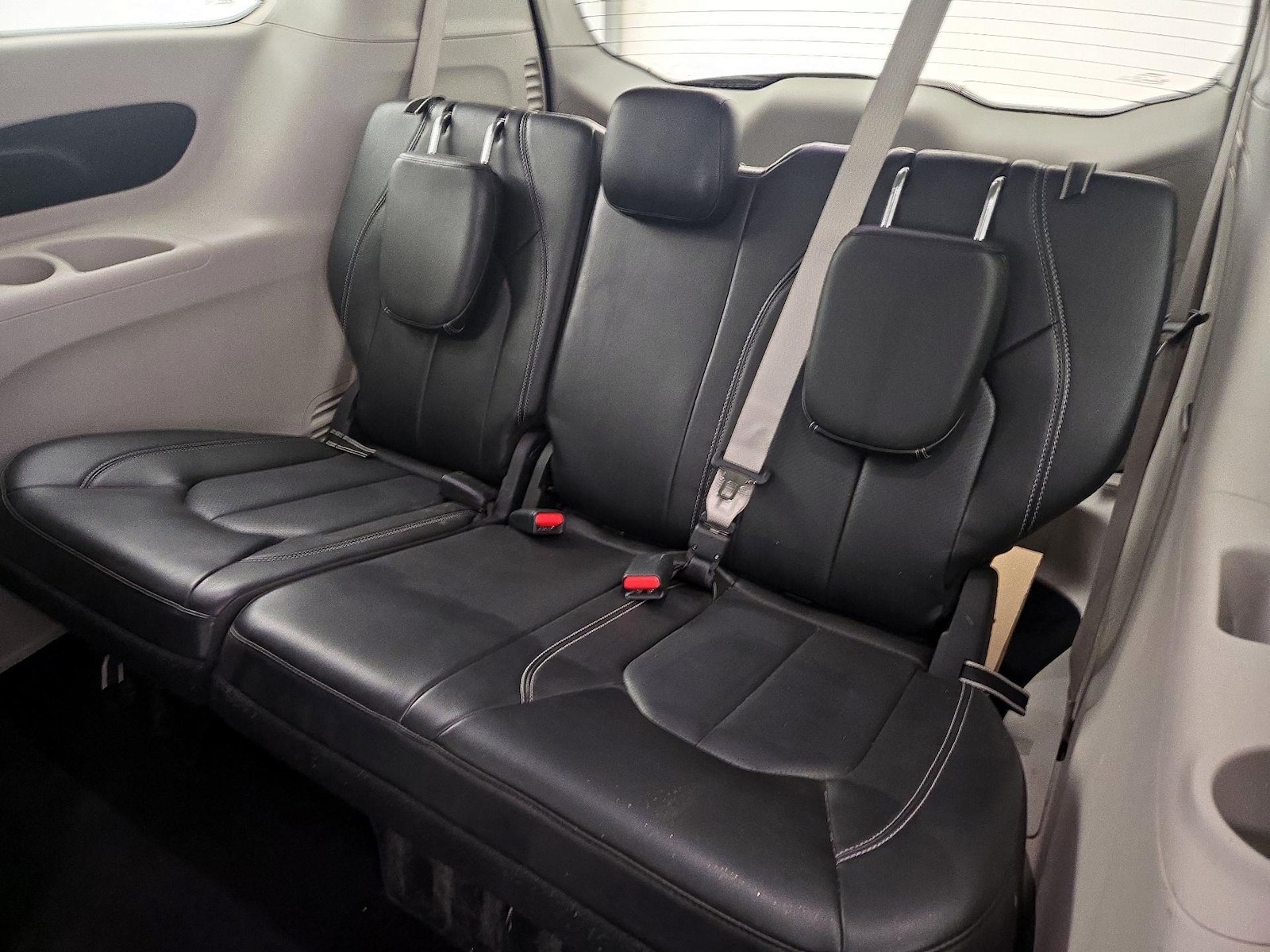 2023 Chrysler Pacifica Hybrid Touring L - Photo 21
