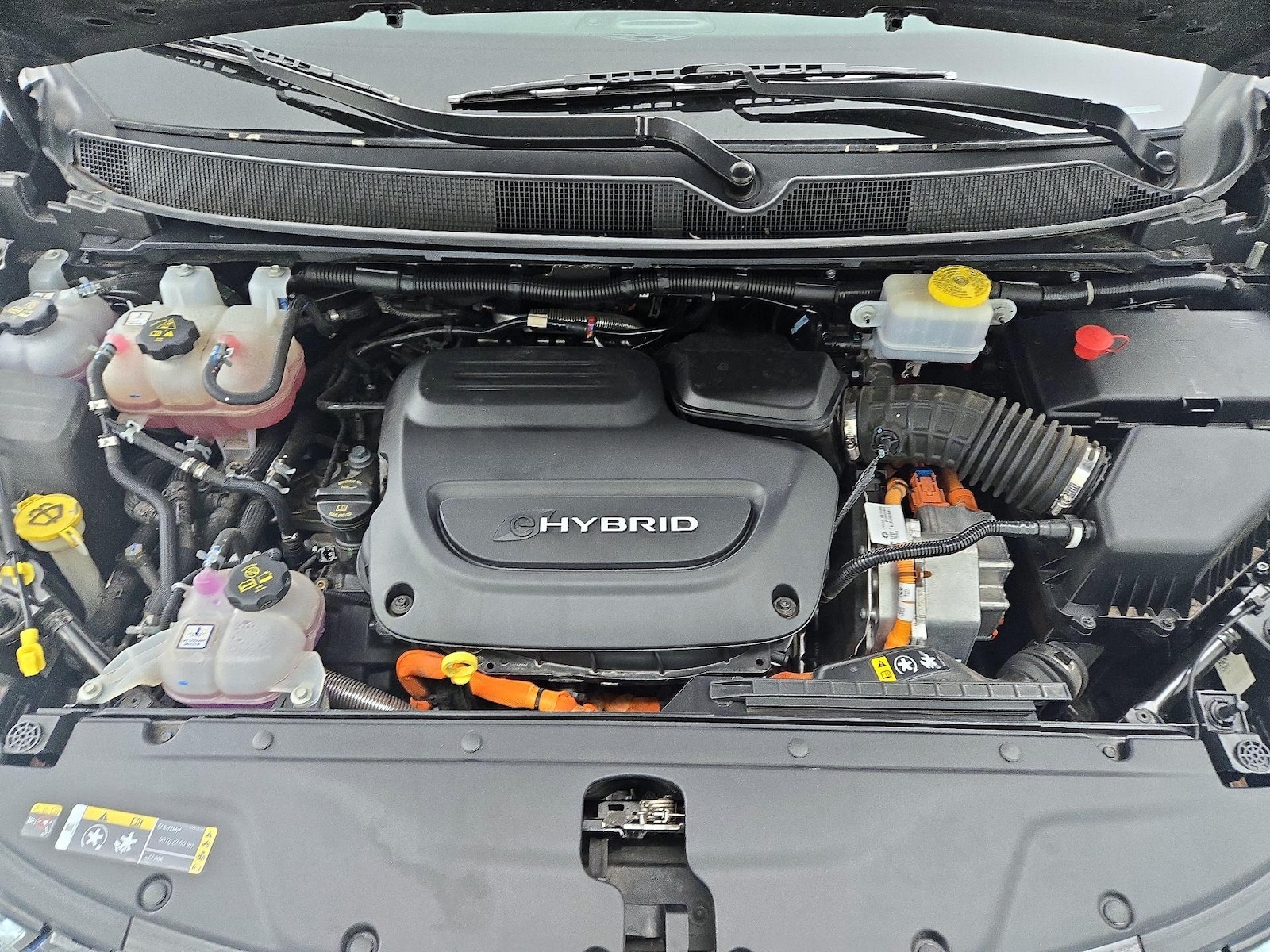 2023 Chrysler Pacifica Hybrid Touring L - Photo 24
