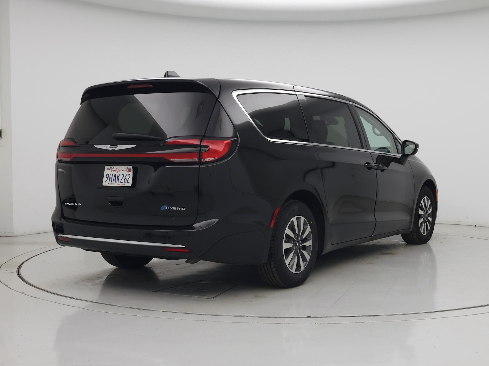 2023 Chrysler Pacifica Hybrid Touring L - Photo 9