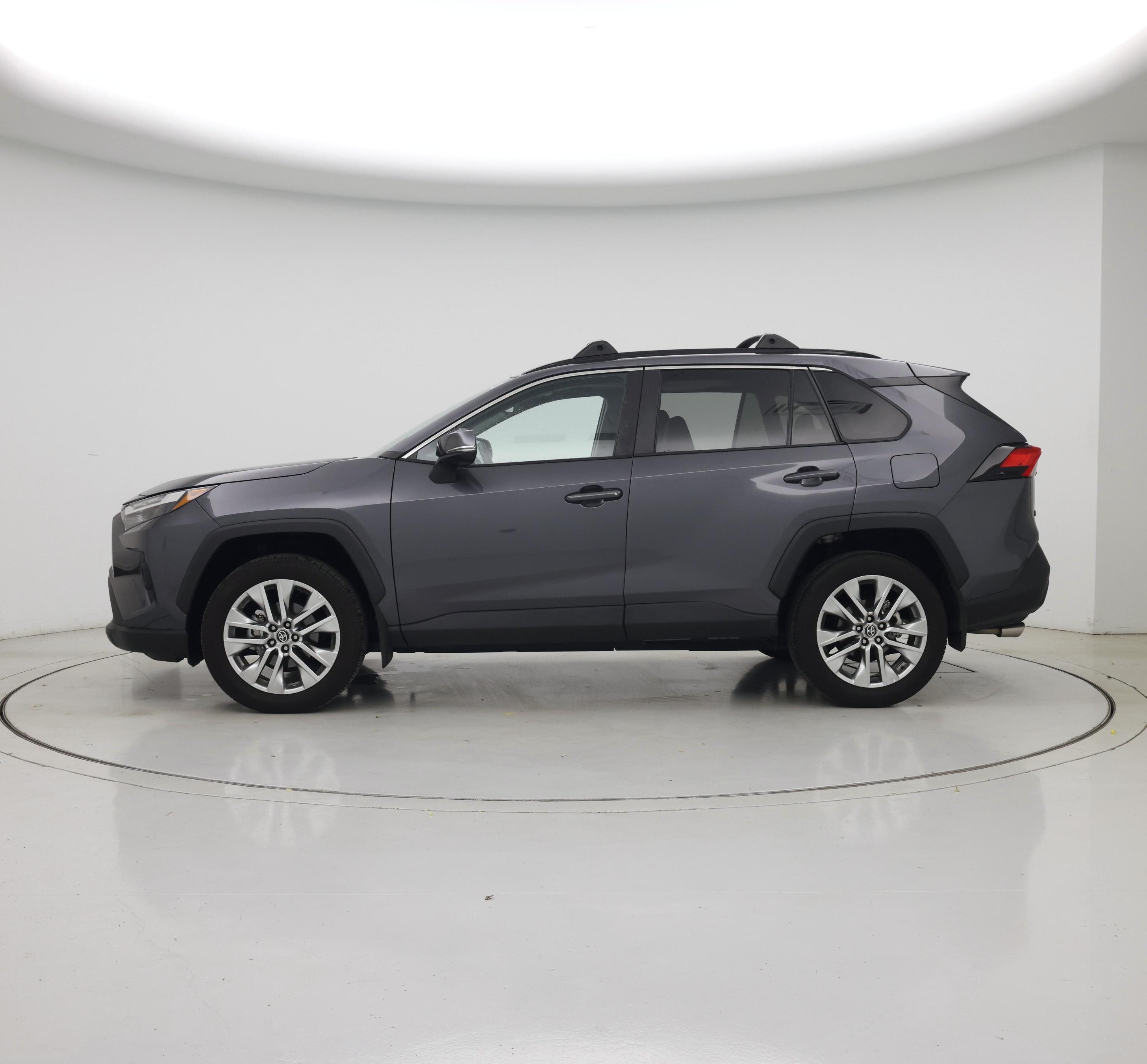 Thumbnail: 2025 Toyota RAV4 - 3