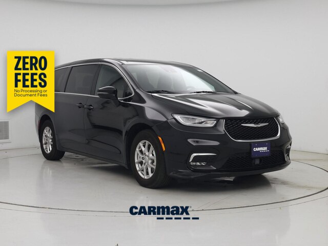 Black 2025 Chrysler Pacifica Minivan Front-Wheel Drive Automatic
