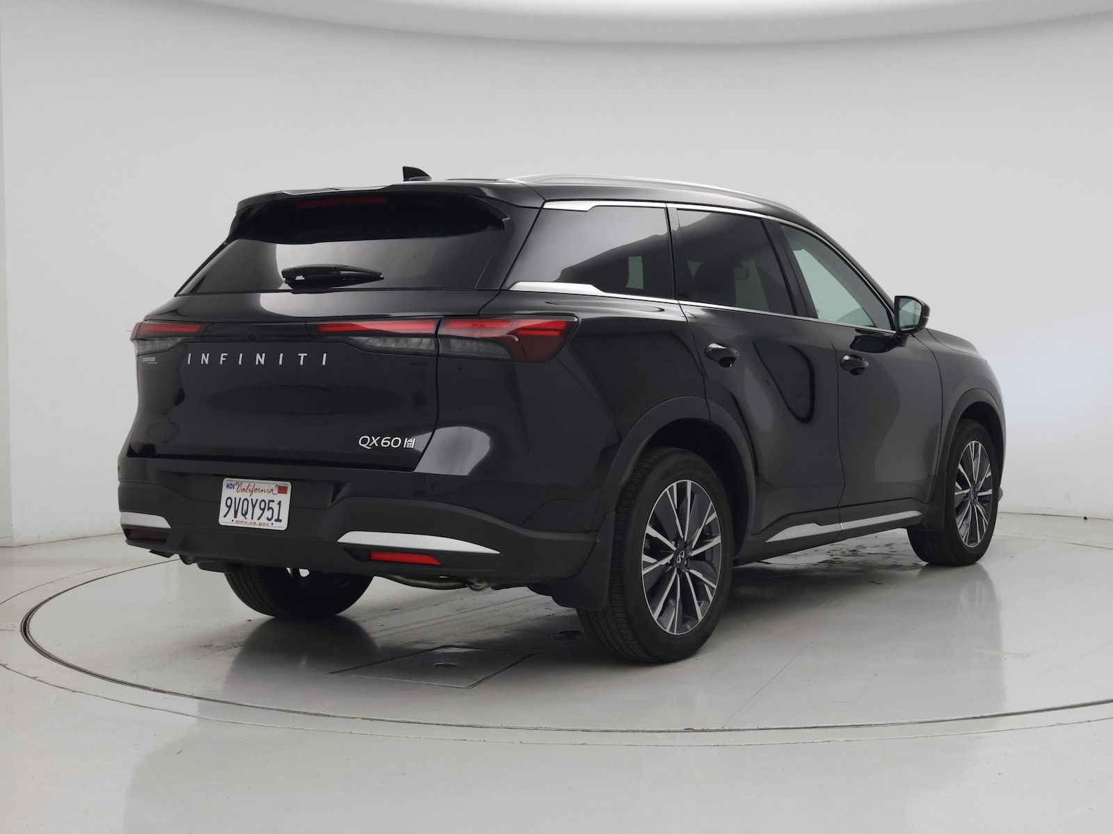 2026 INFINITI QX60 LUXE - Photo 9
