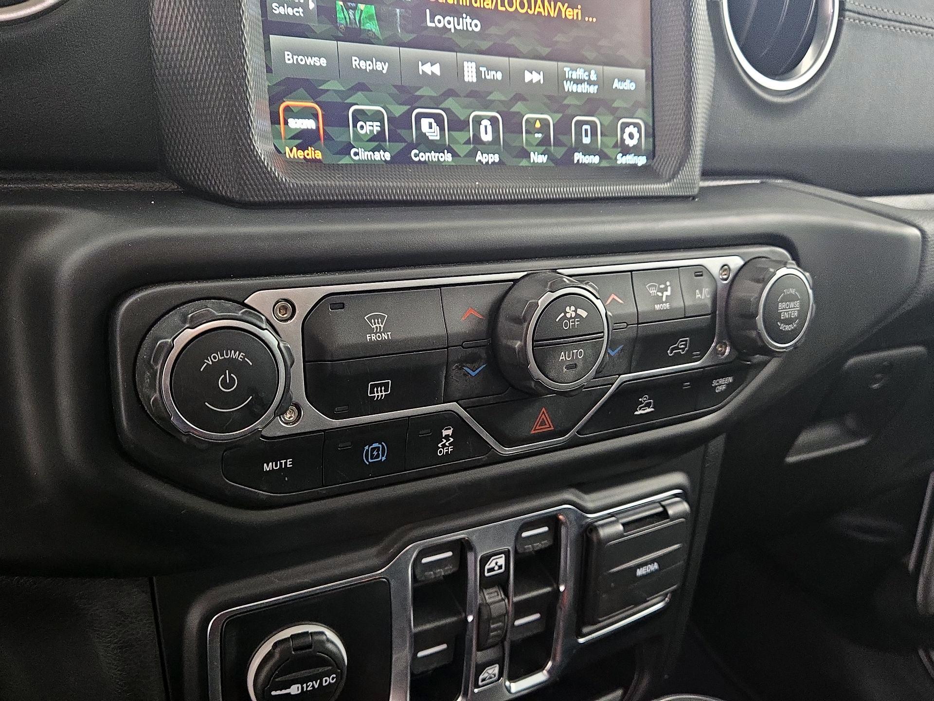 Thumbnail: 2023 Jeep Wrangler - 17