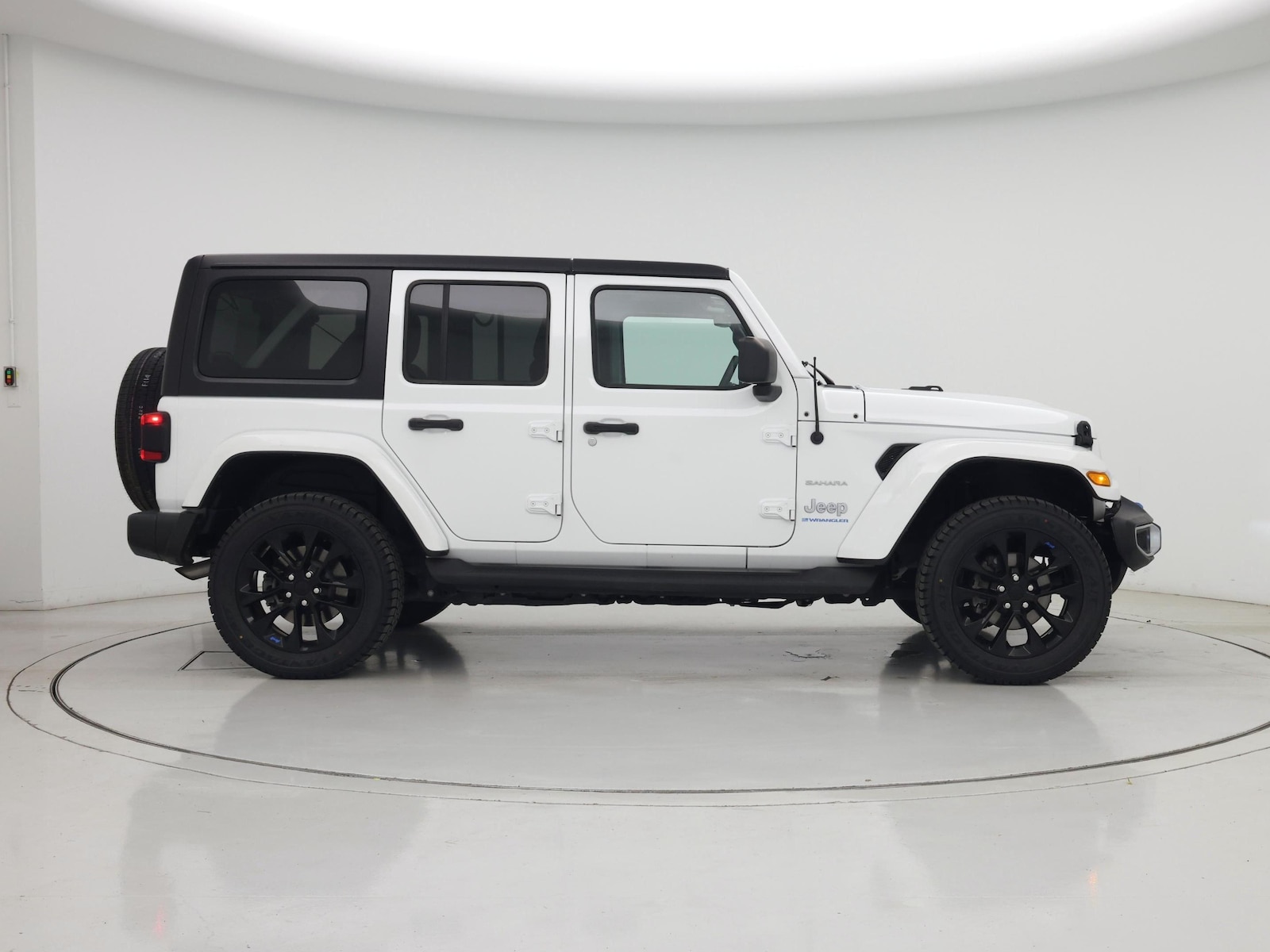 2023 Jeep Wrangler 4xe Sahara 4XE - Photo 8