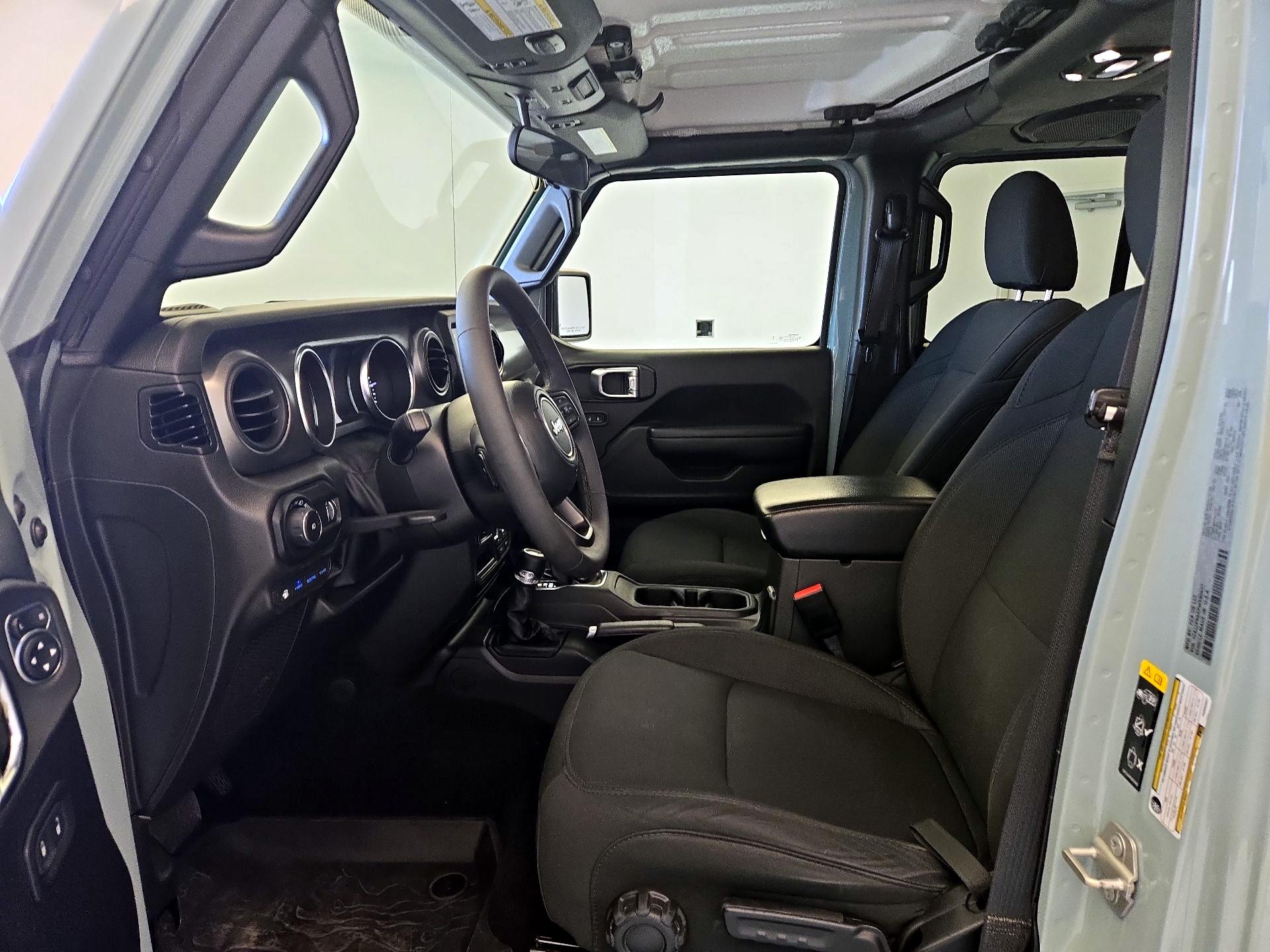Thumbnail: 2023 Jeep Wrangler - 11