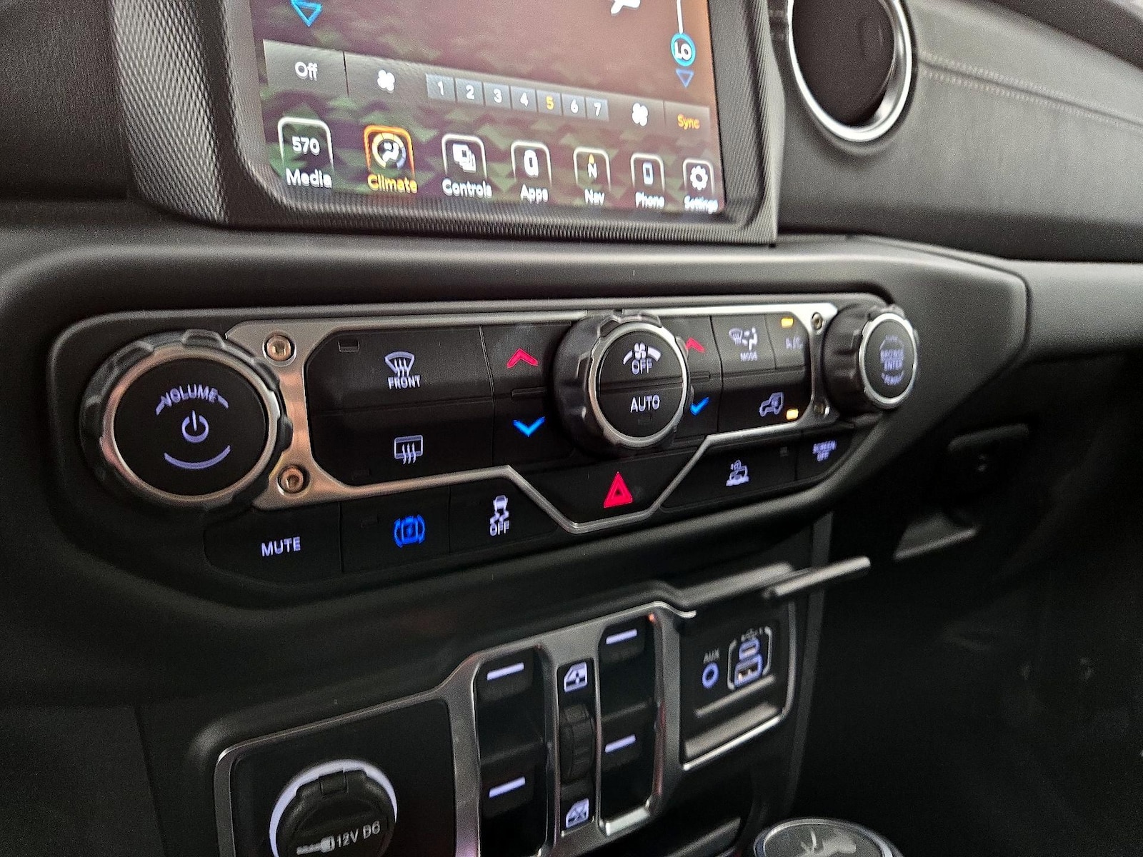 2023 Jeep Wrangler 4xe Sahara 4XE - Photo 18