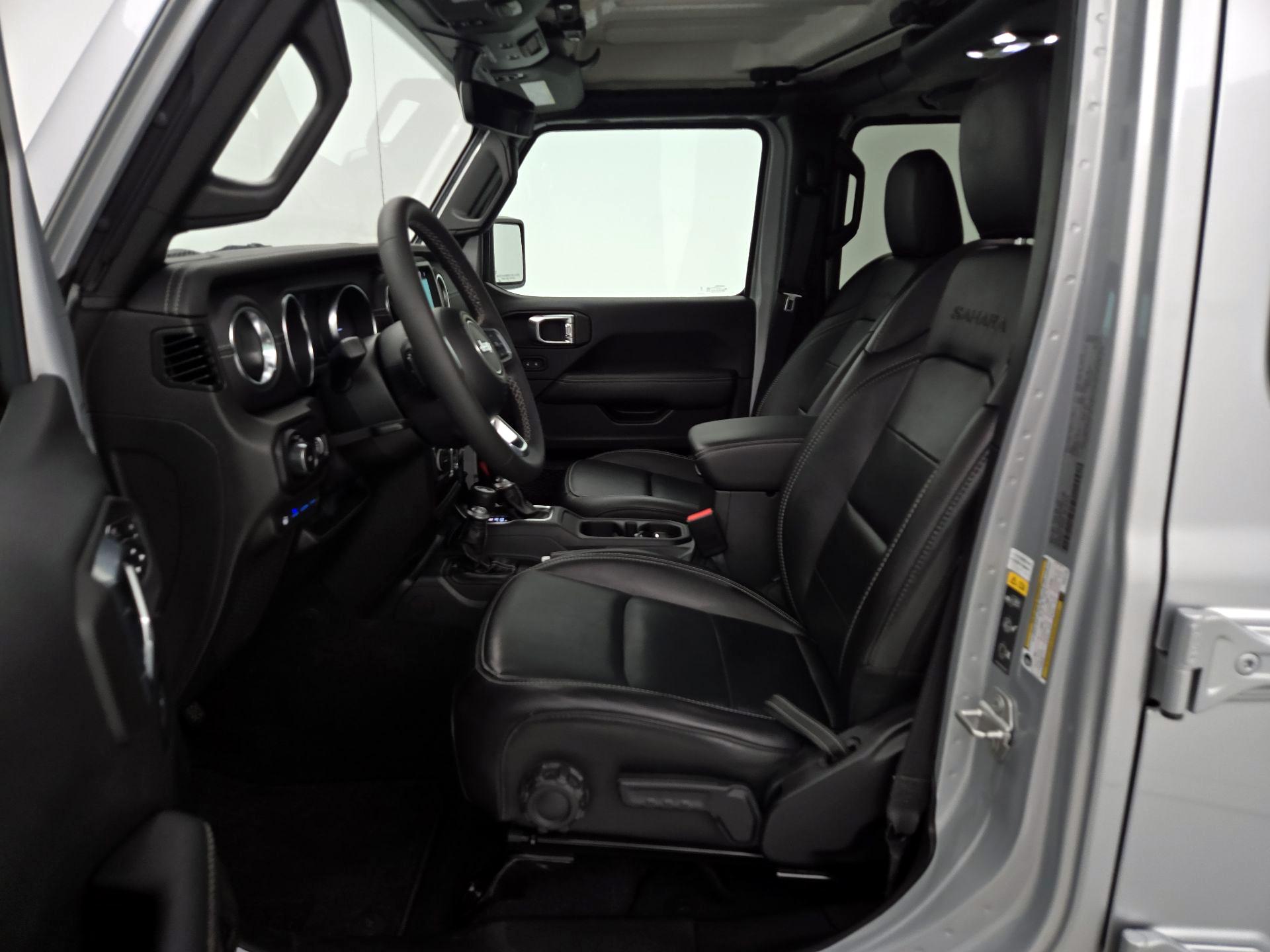 Thumbnail: 2023 Jeep Wrangler - 11