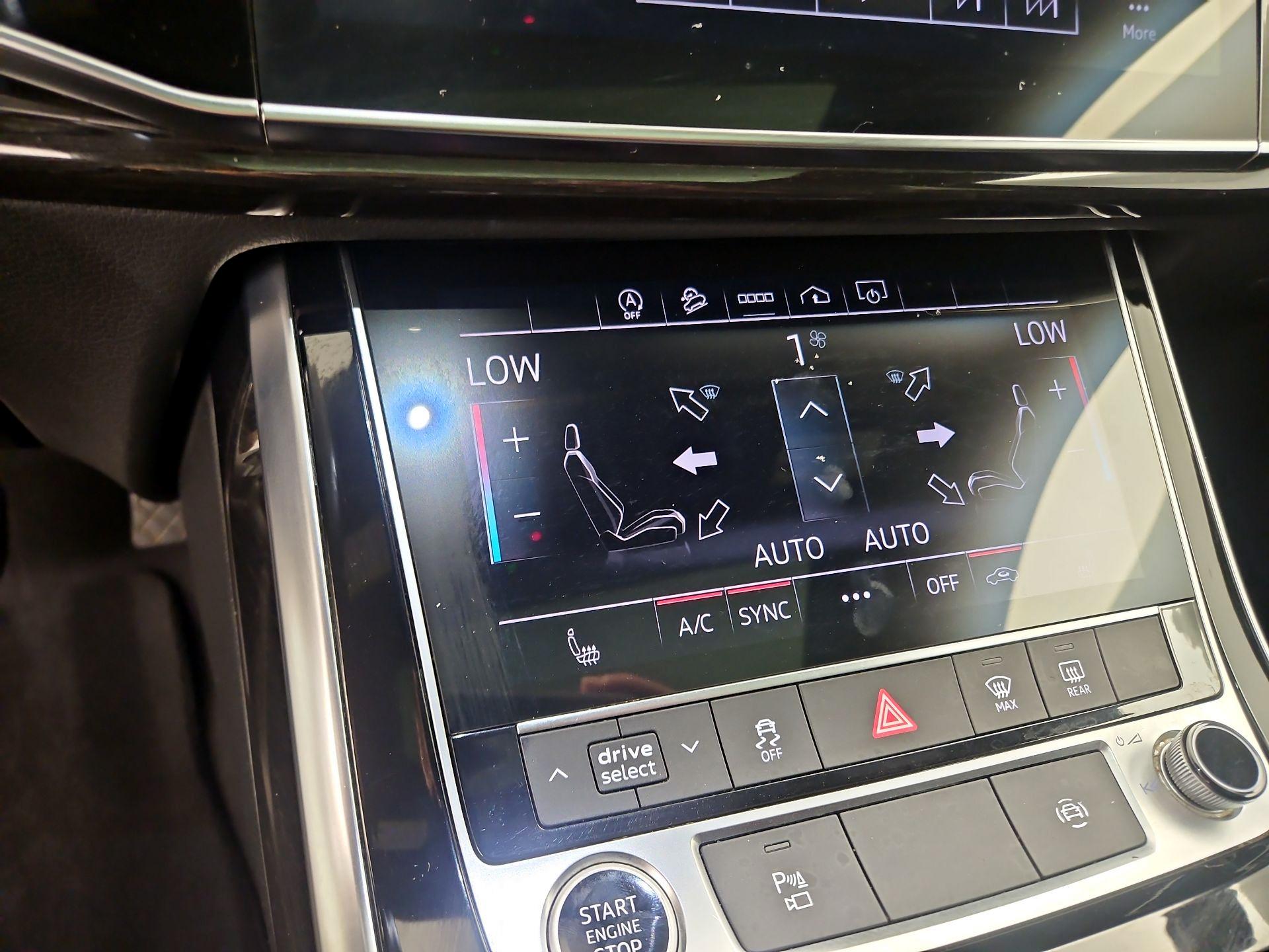 Thumbnail: 2023 Audi Q7 - 17