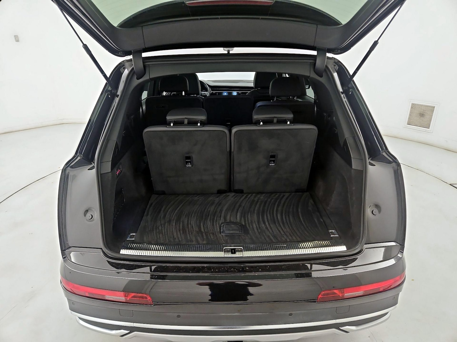 2023 Audi Q7 Premium - Photo 24