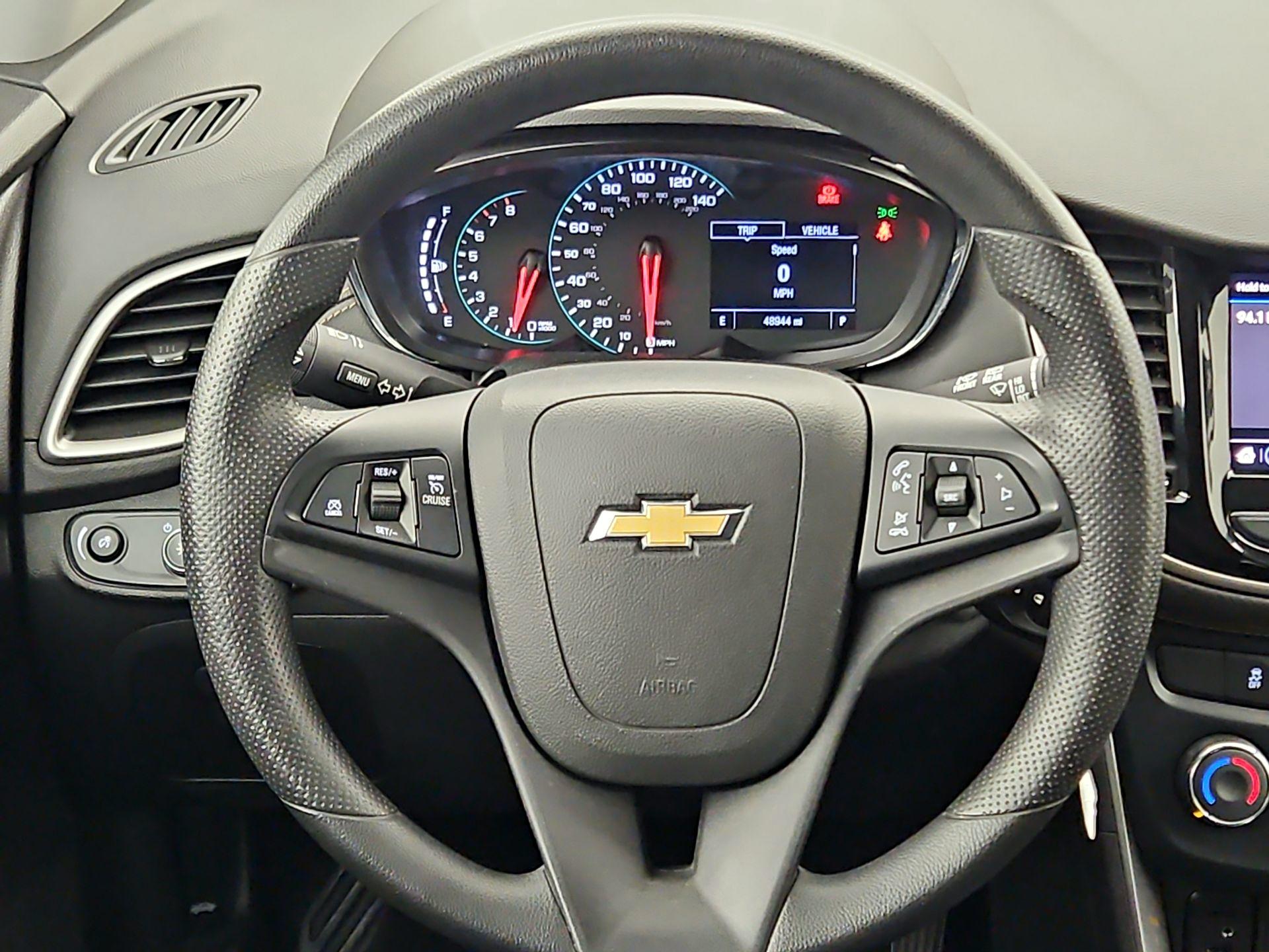 Thumbnail: 2020 Chevrolet Trax - 10