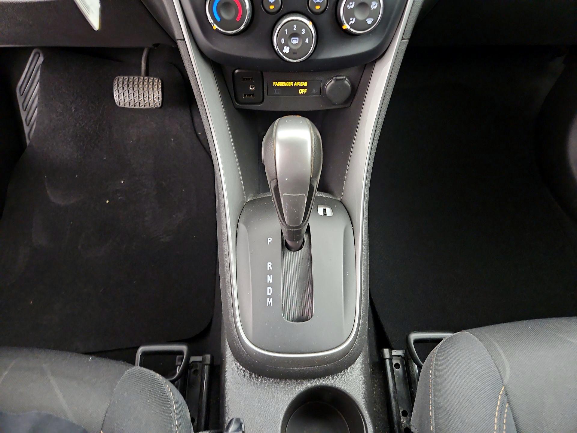 Thumbnail: 2020 Chevrolet Trax - 17