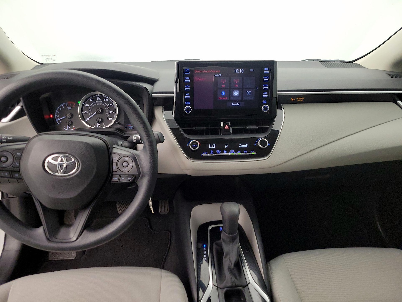 2020 Toyota Corolla LE - Photo 10