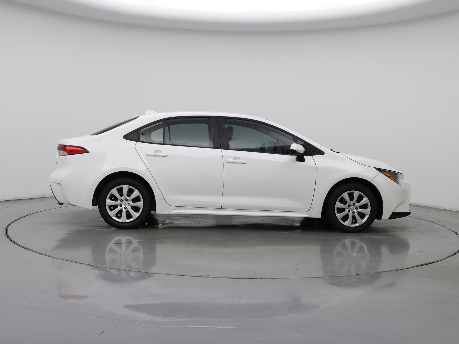 2020 Toyota Corolla LE - Photo 8
