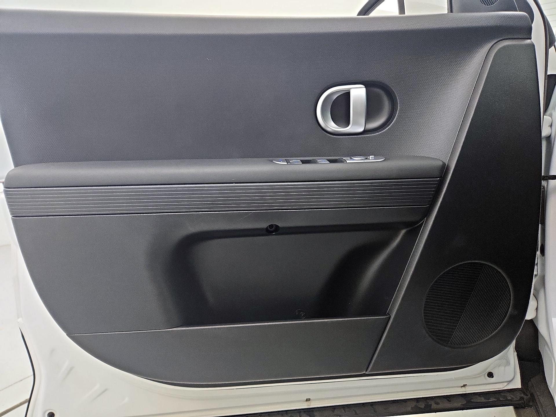 Thumbnail: 2024 Hyundai Ioniq 5 - 12