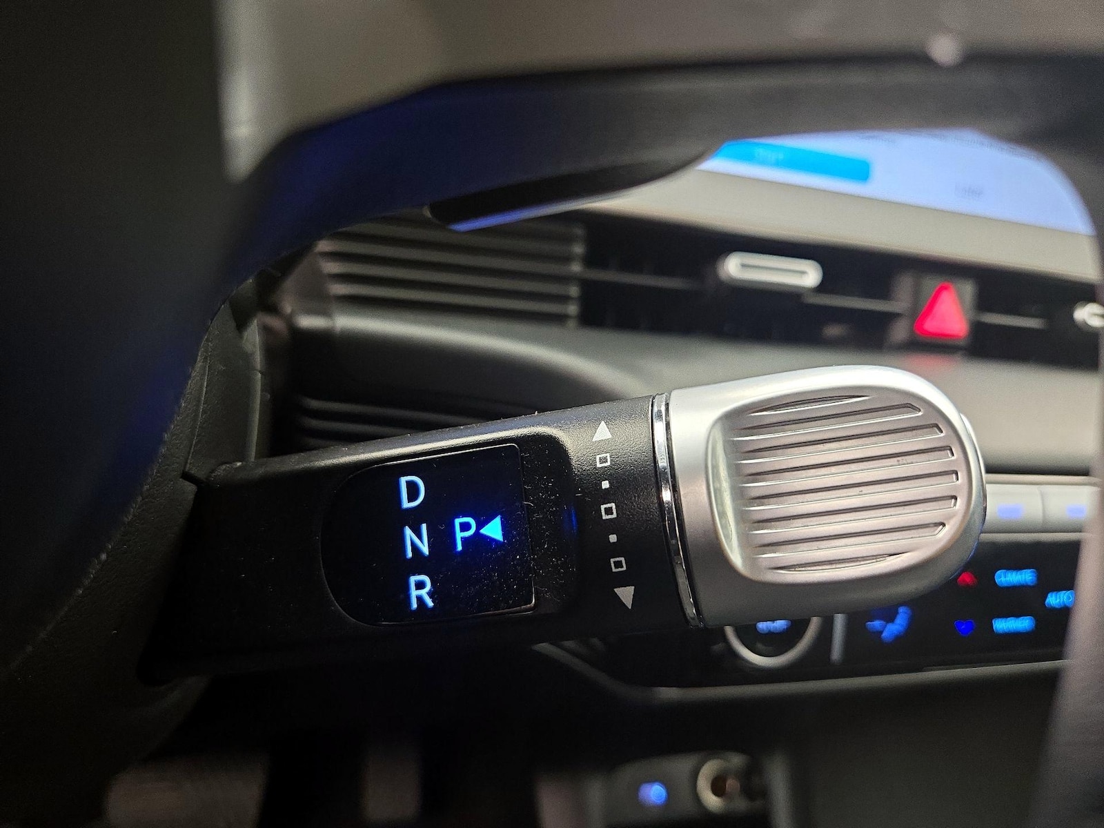 2024 Hyundai IONIQ 5 SE - Photo 19