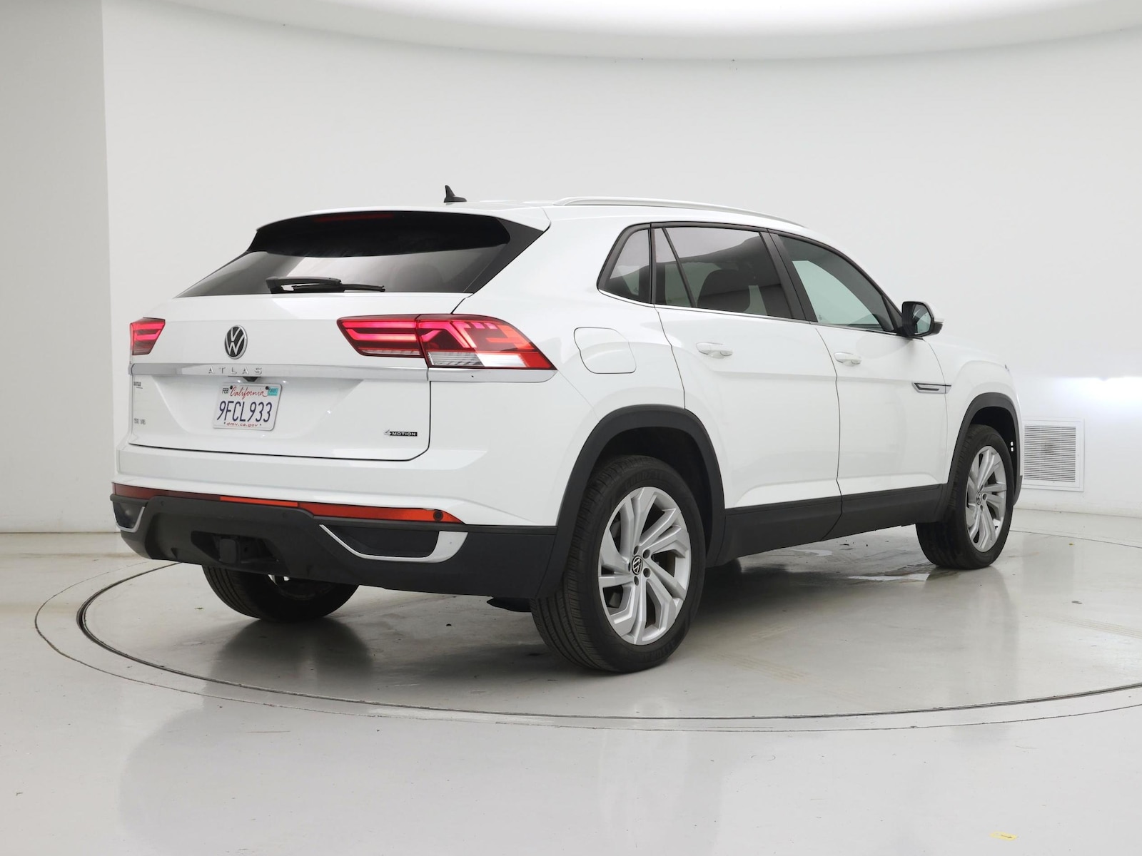 2023 Volkswagen Atlas Cross Sport SE w/Tech - Photo 9