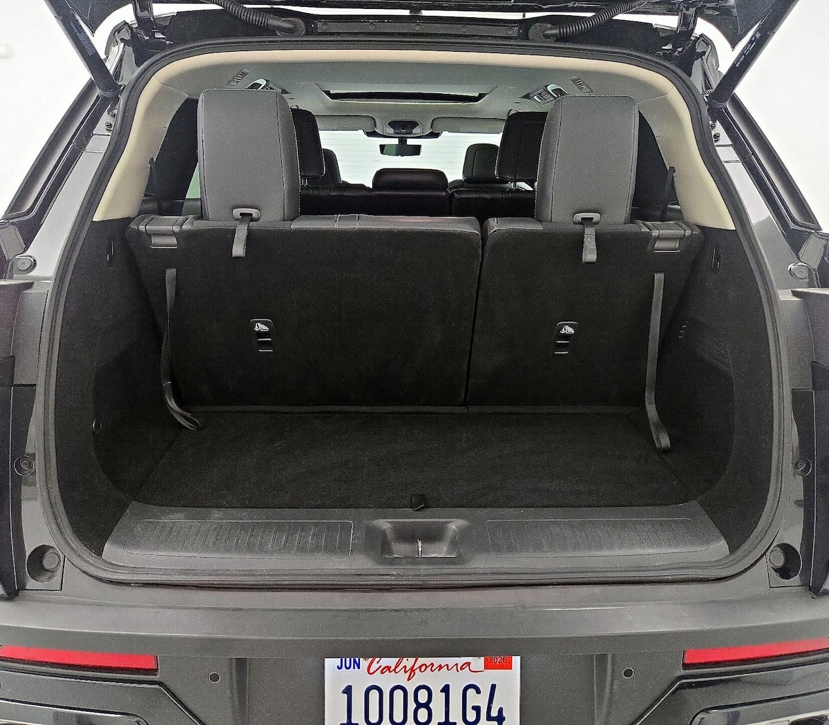 Trunk/Cargo (Seats Up)