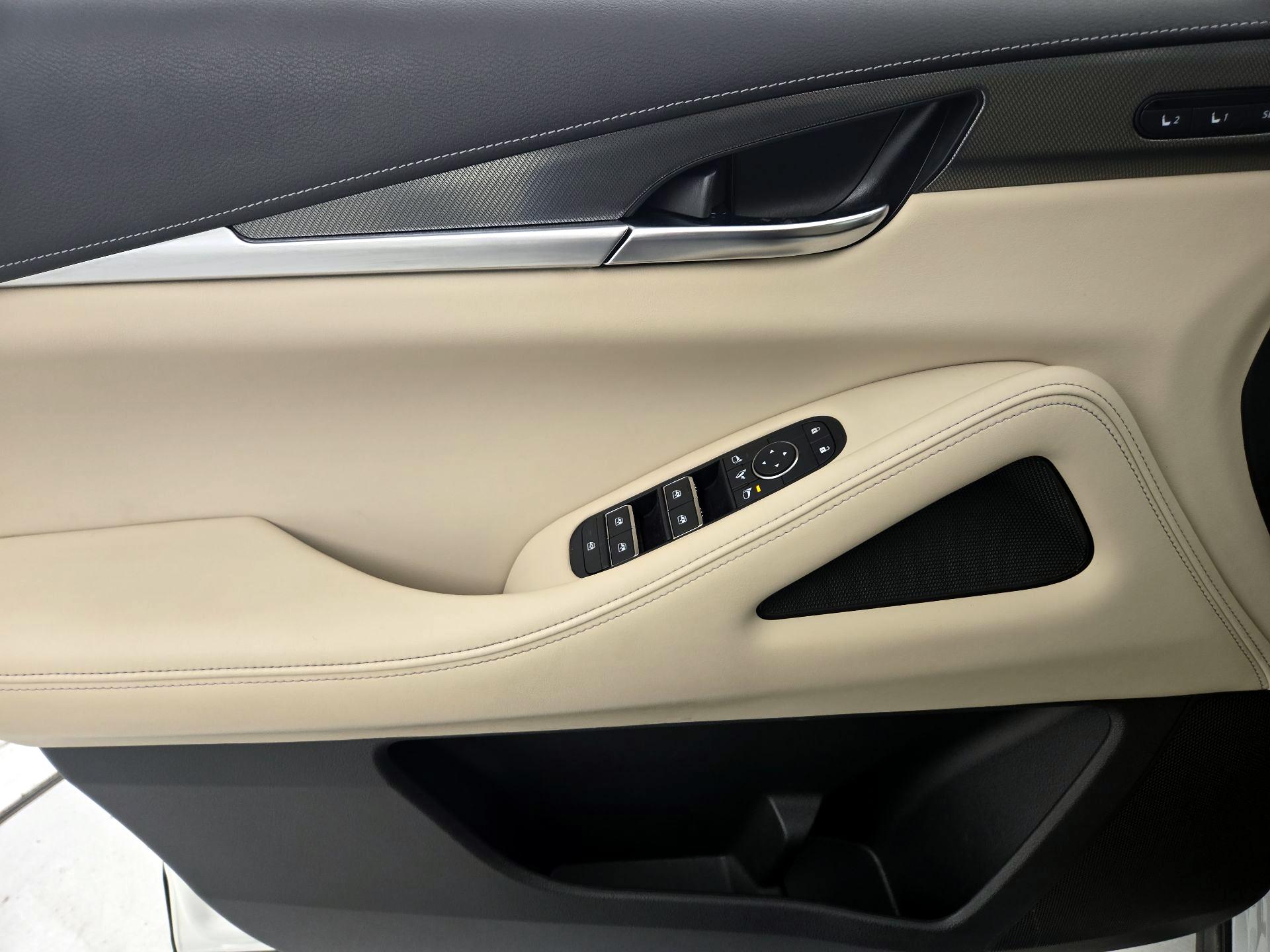 Thumbnail: 2023 INFINITI QX60 - 12