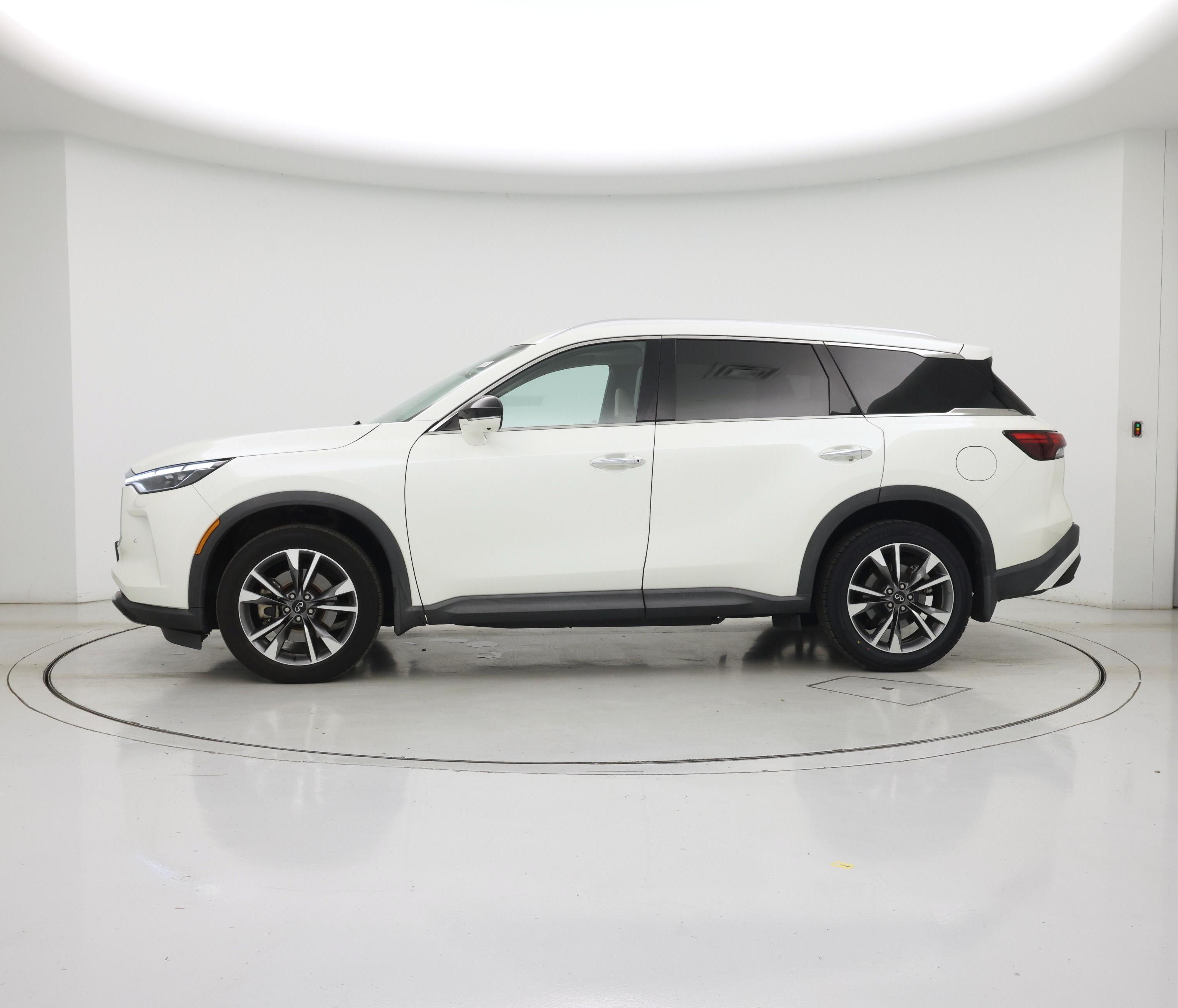 Thumbnail: 2023 INFINITI QX60 - 3