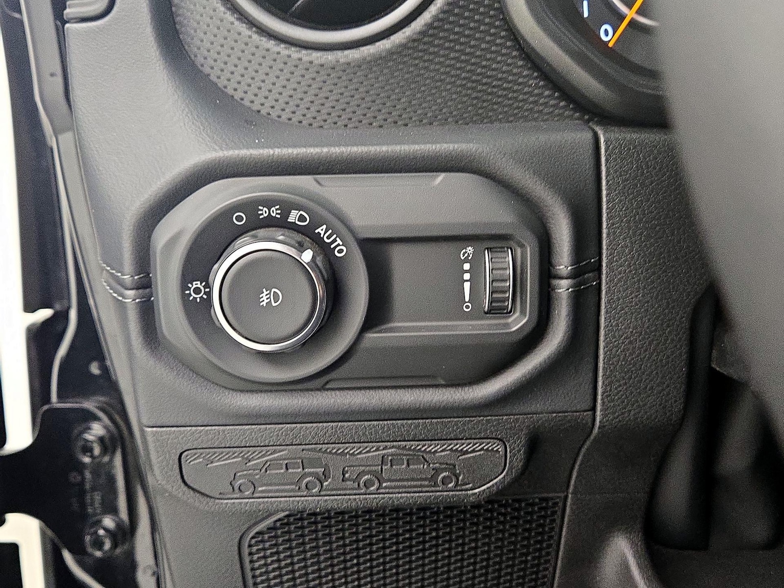 2025 Jeep Wrangler 4-Door Rubicon - Photo 14