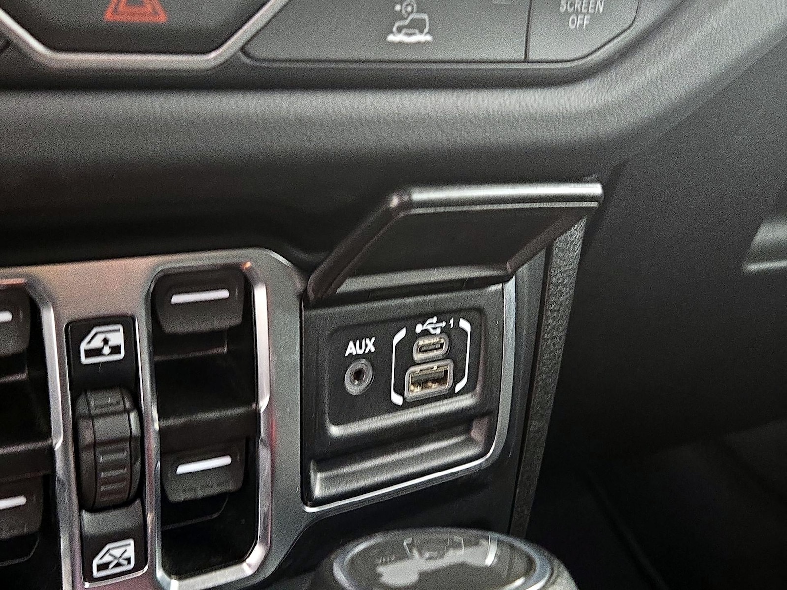2025 Jeep Wrangler 4-Door Rubicon - Photo 19