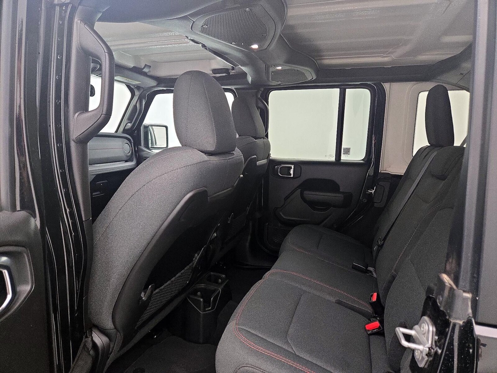 2025 Jeep Wrangler 4-Door Rubicon - Photo 20