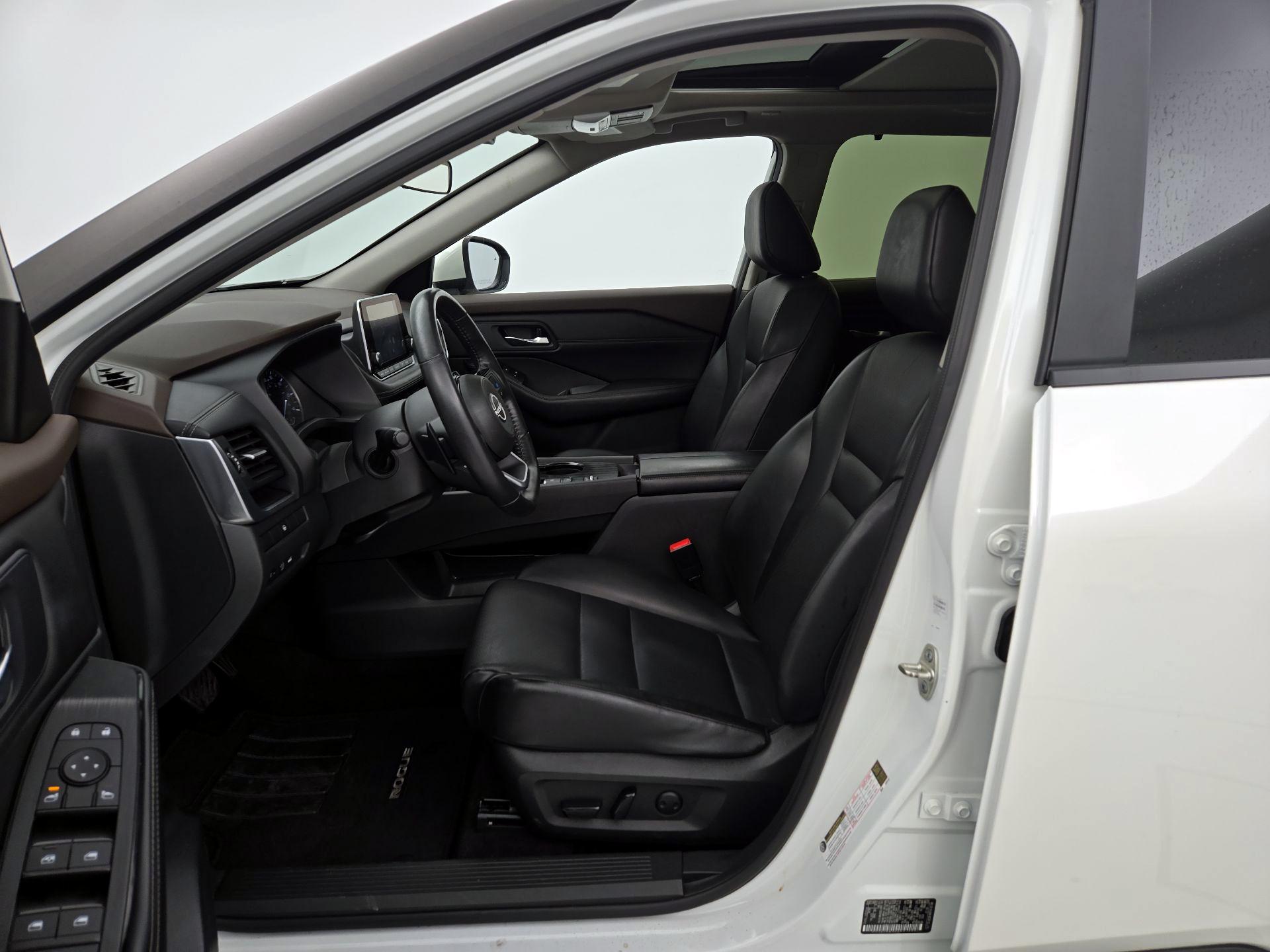 Thumbnail: 2023 Nissan Rogue - 11