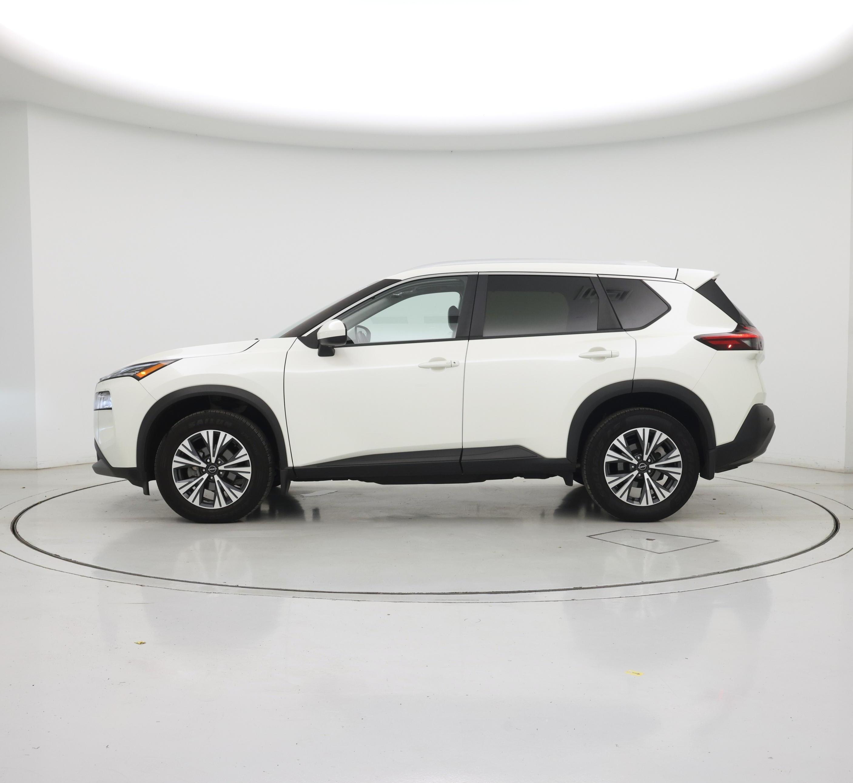 Thumbnail: 2023 Nissan Rogue - 3