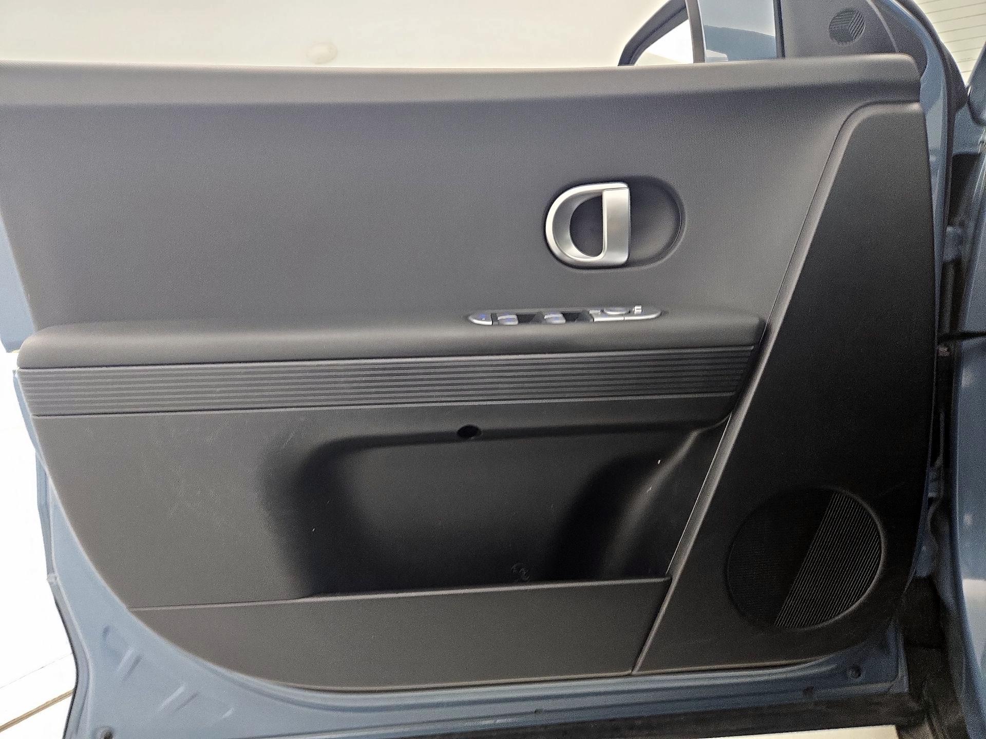 Thumbnail: 2024 Hyundai Ioniq 5 - 12