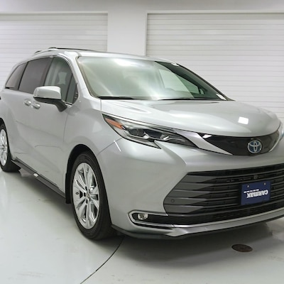 2022 Toyota Sienna Hybrid Platinum