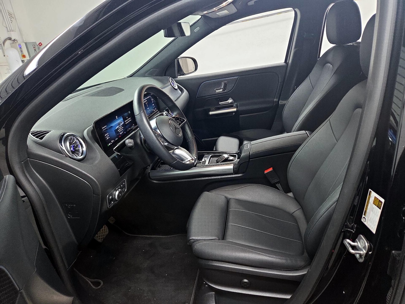 2025 Mercedes-Benz GLA GLA250 - Photo 10