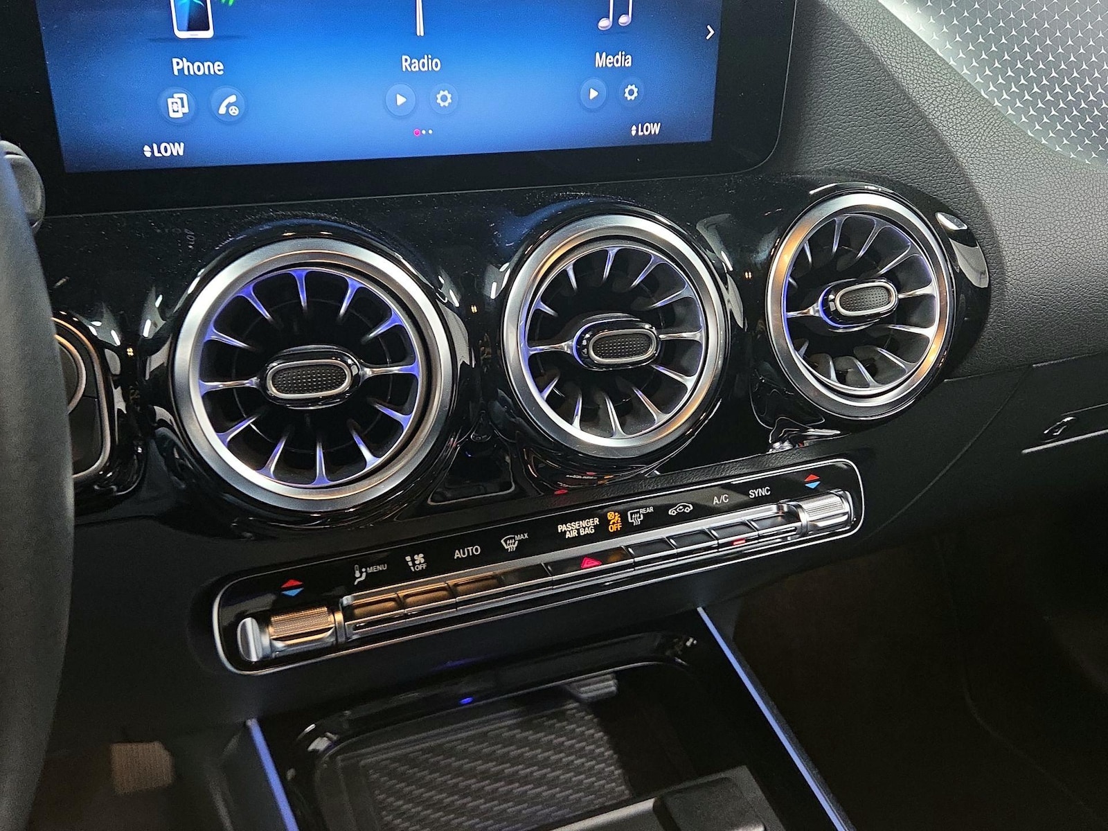 2025 Mercedes-Benz GLA GLA250 - Photo 13