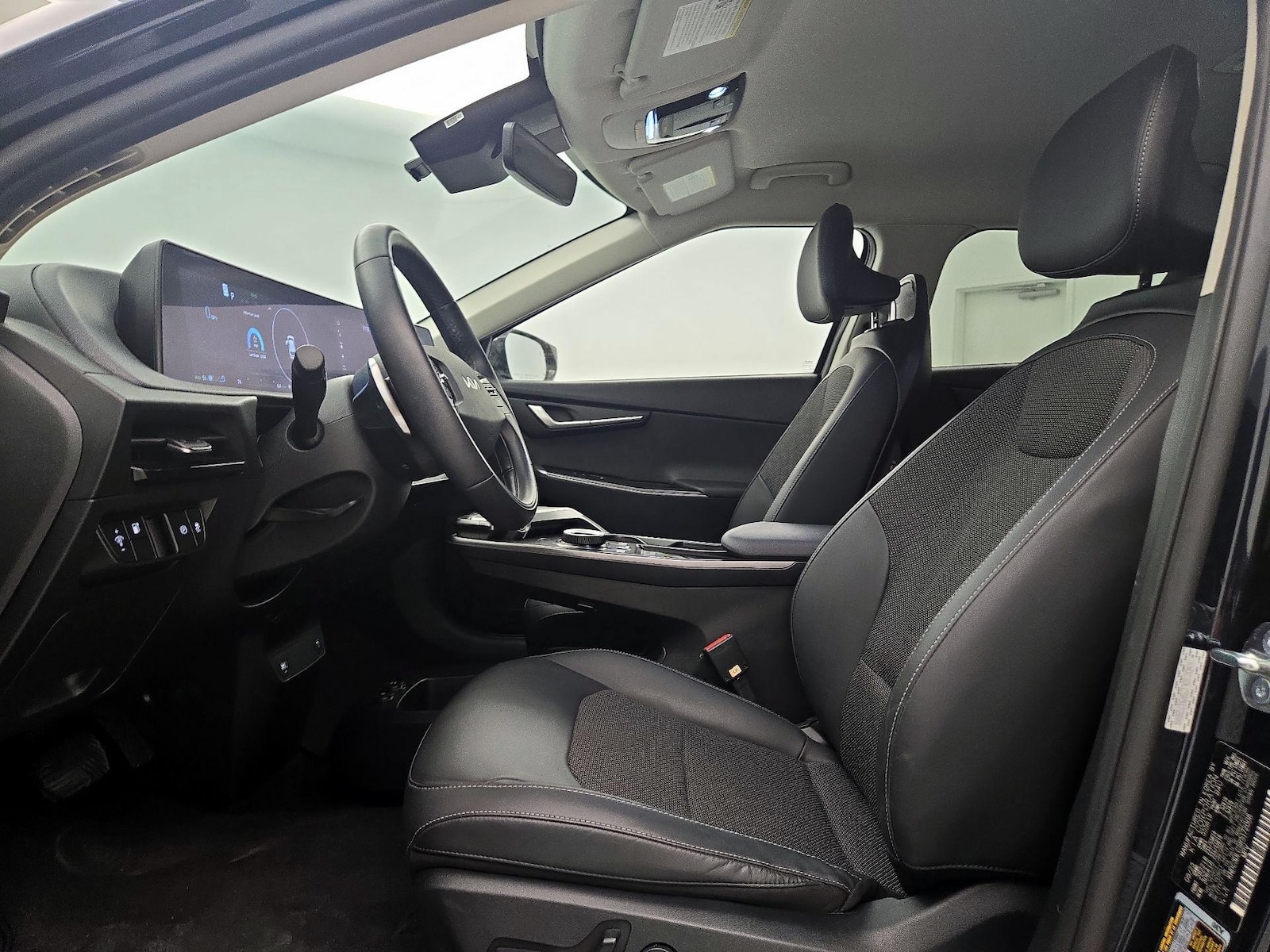 2024 Kia EV6 Light L/R - Photo 12