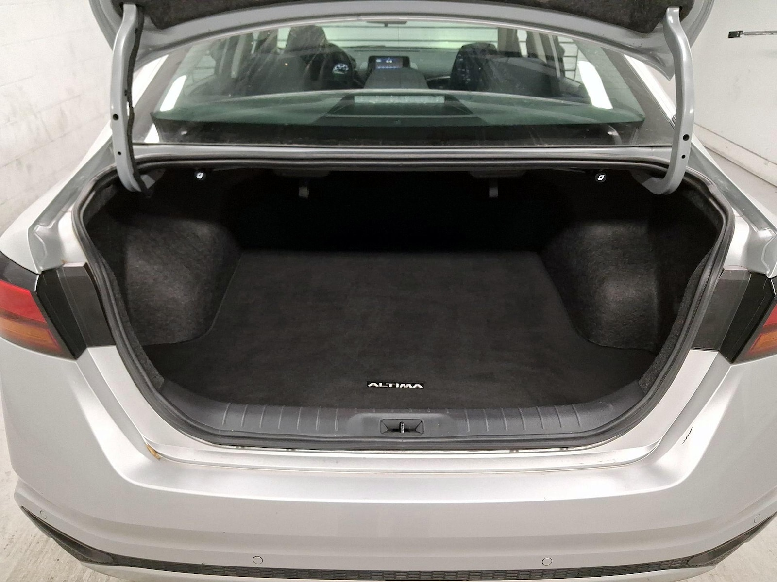 2023 Nissan Altima S - Photo 17